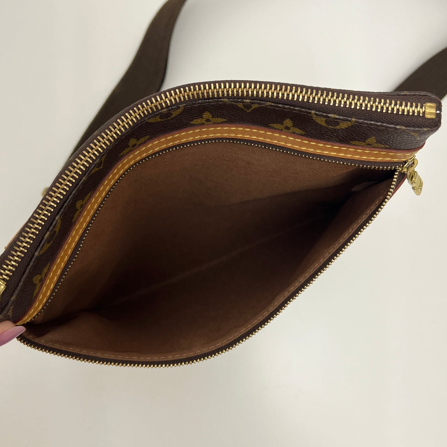 Louis Vuitton Bosphore Pochette Crossbody, Monogram