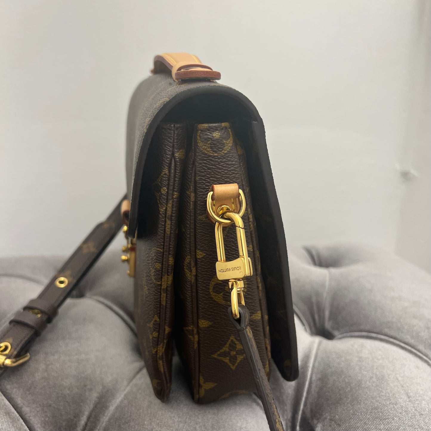 Louis Vuitton Pochette Métis Monogram