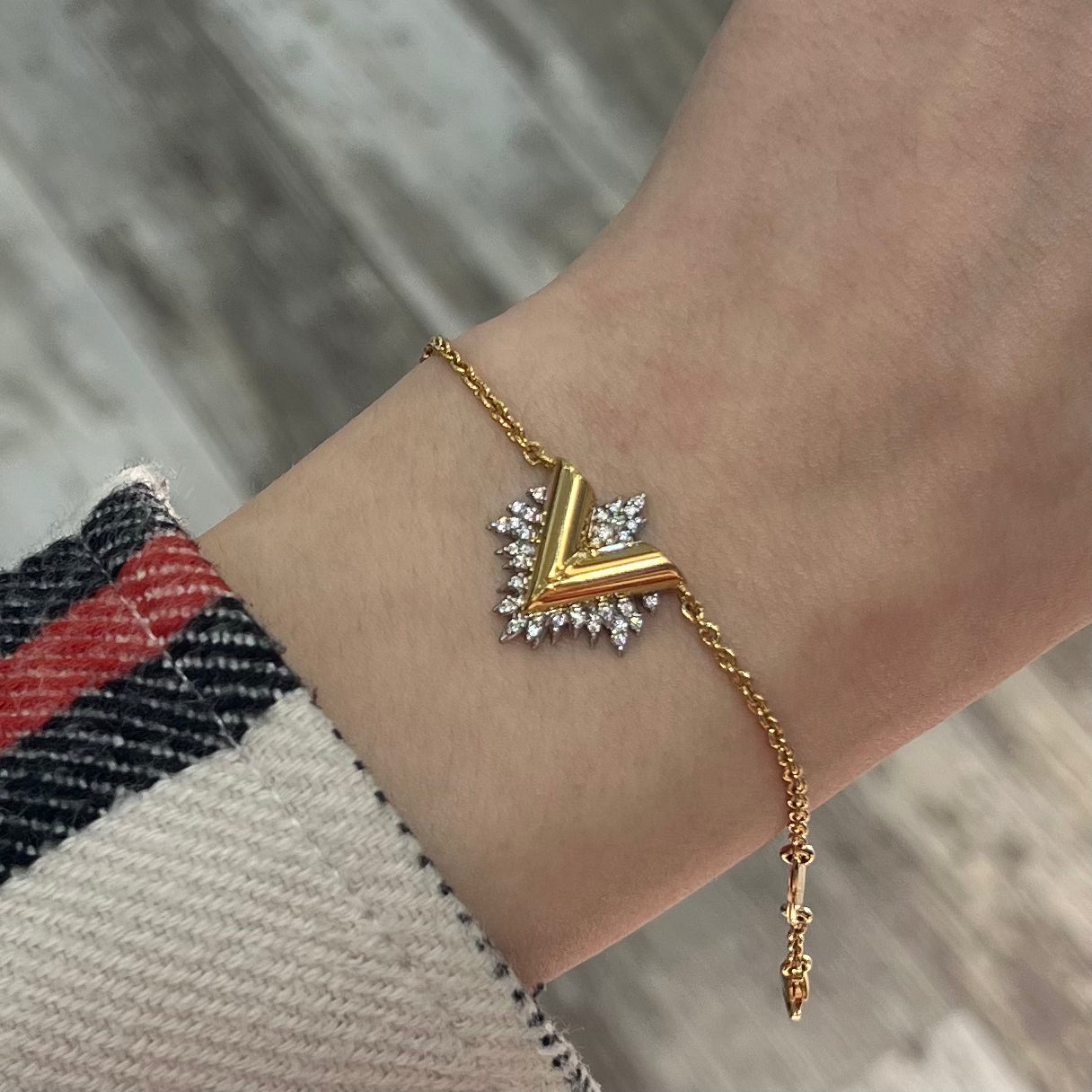 Louis Vuitton Glory V Bracelet with Box & Dustbag