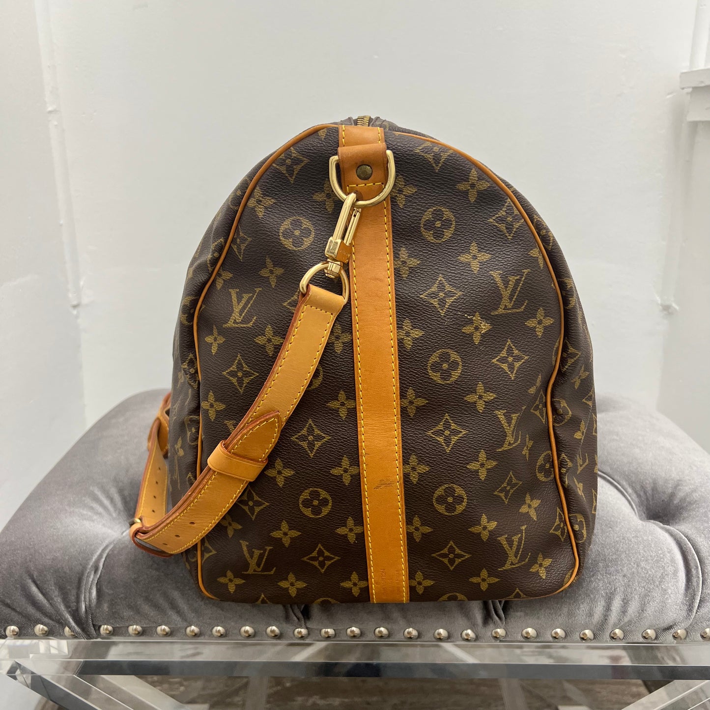 Louis Vuitton Keepall 55 Bandouliere Monogram Duffle Bag