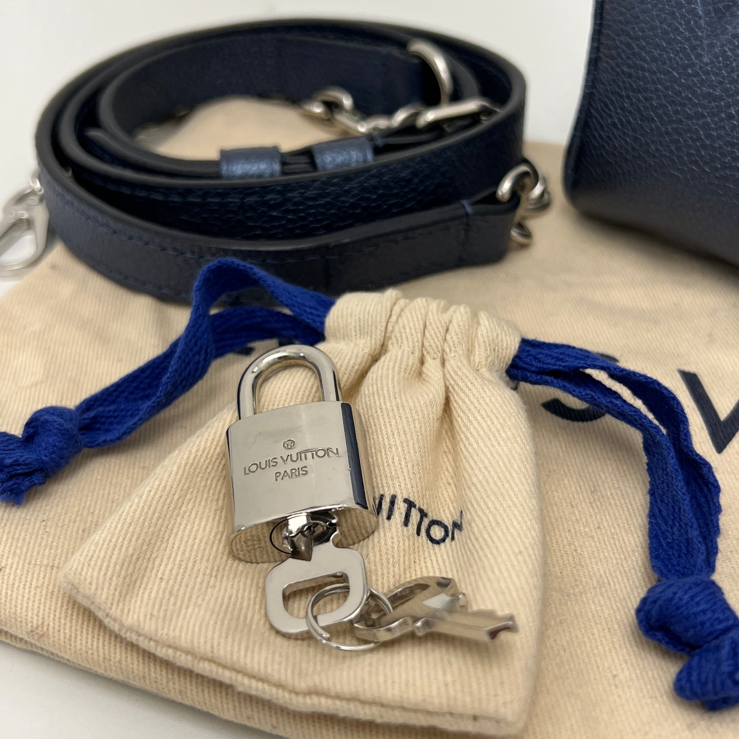Louis Vuitton Metallic Empreinte Monogram Giant Speedy Bandouliere 20 Navy Nacre