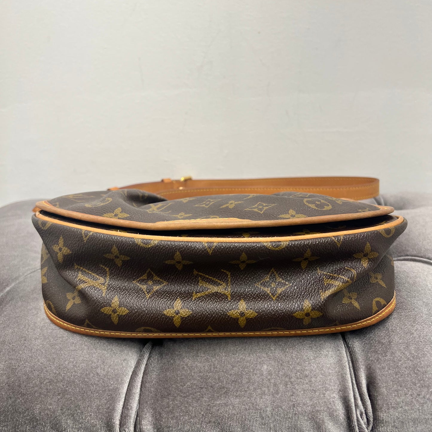 Louis Vuitton Menilmontant Monogram