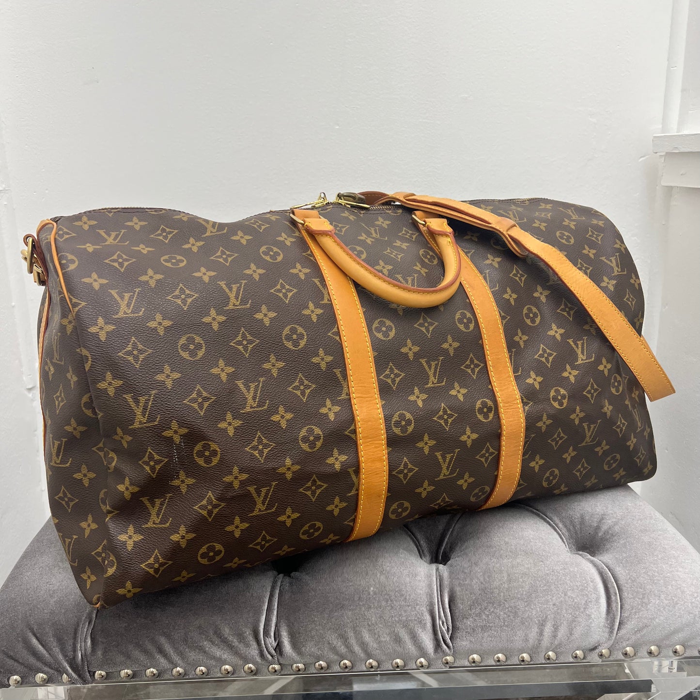 Louis Vuitton Keepall 55 Bandouliere Monogram Duffle Bag