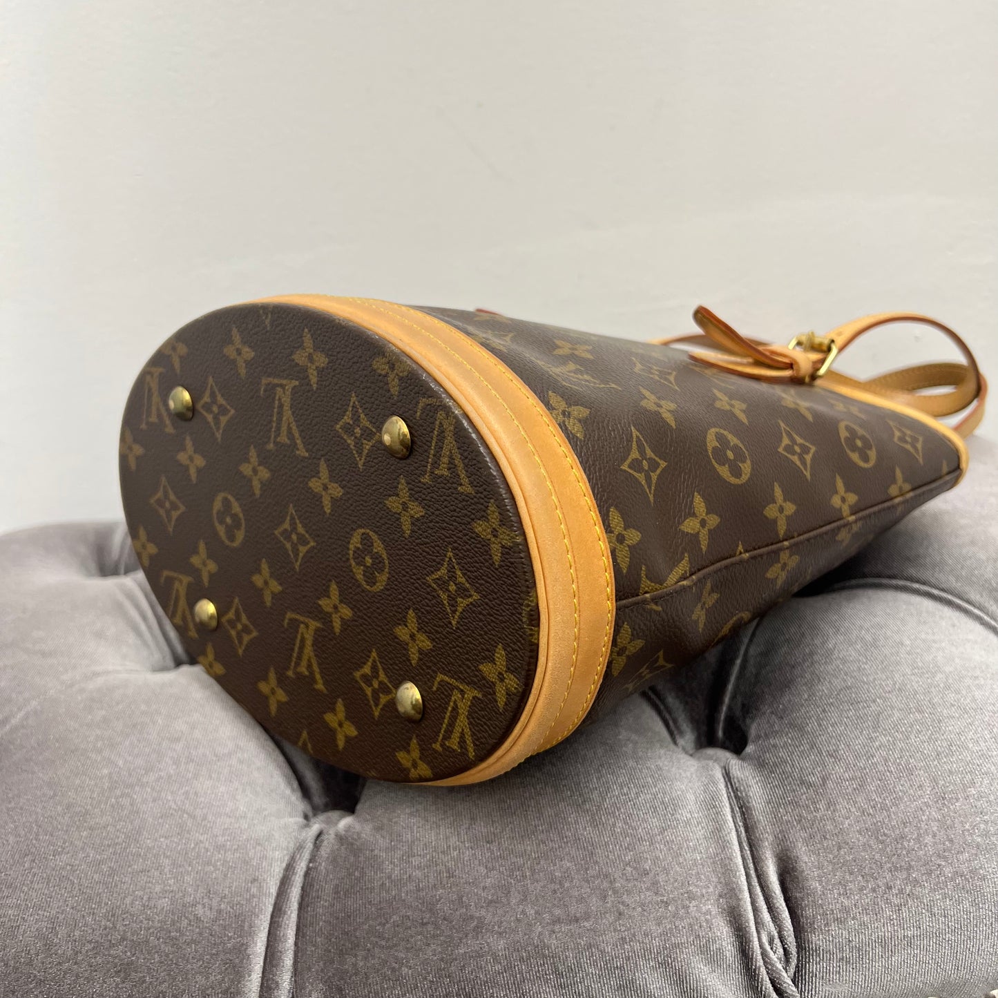 Louis Vuitton Petite Bucket Bag Monogram