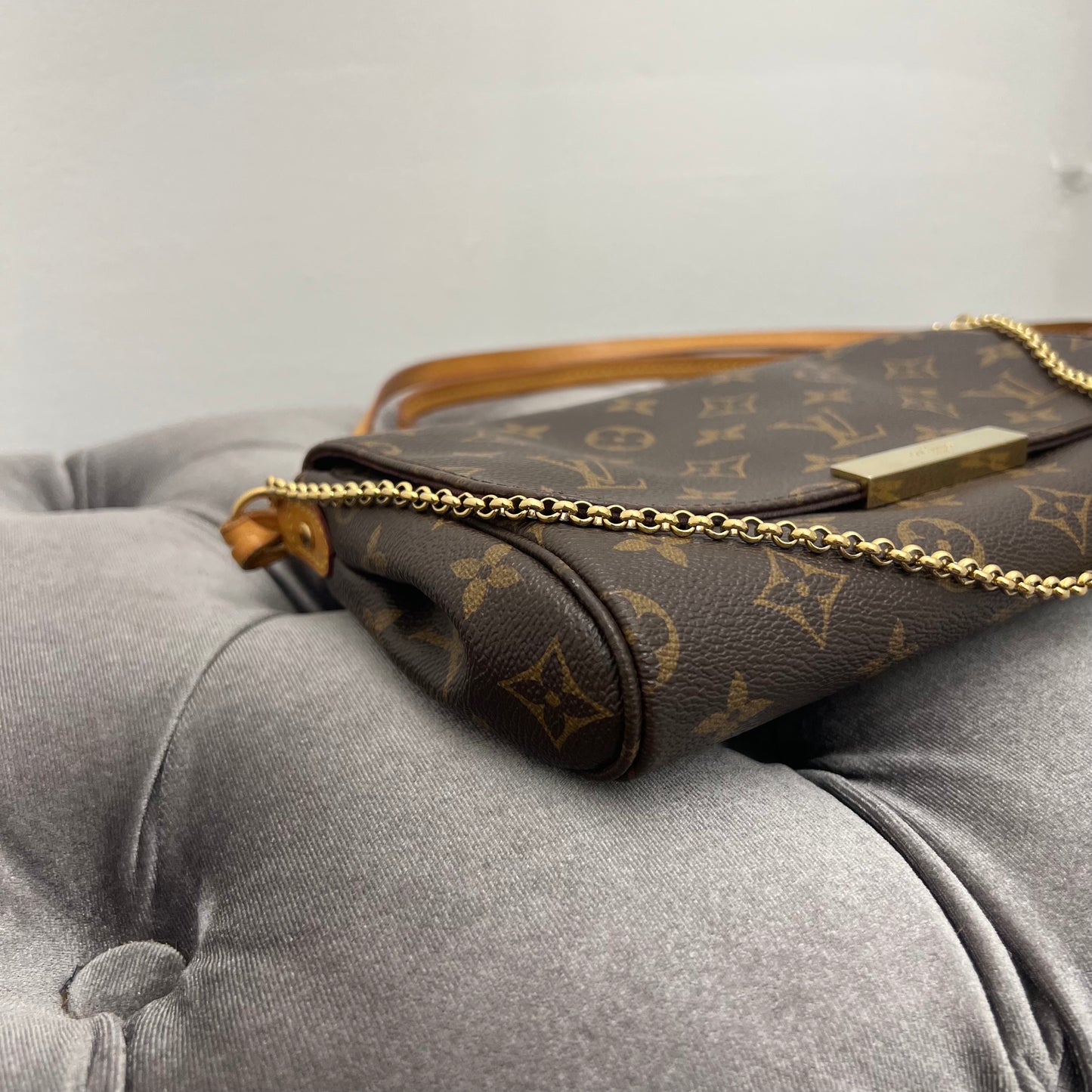 Louis Vuitton Monogram Favorite MM