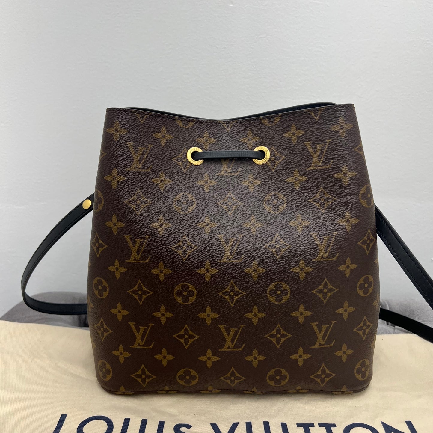 Louis Vuitton Monogram Neonoe MM, Monogram Black