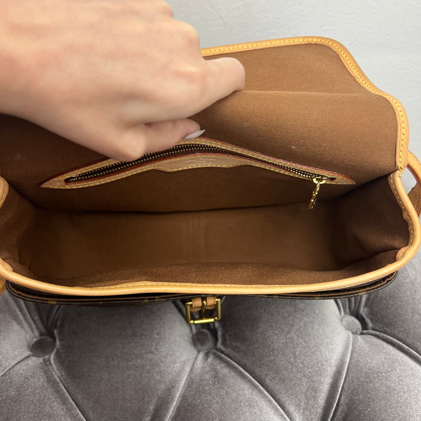 Louis Vuitton Solange Monogram