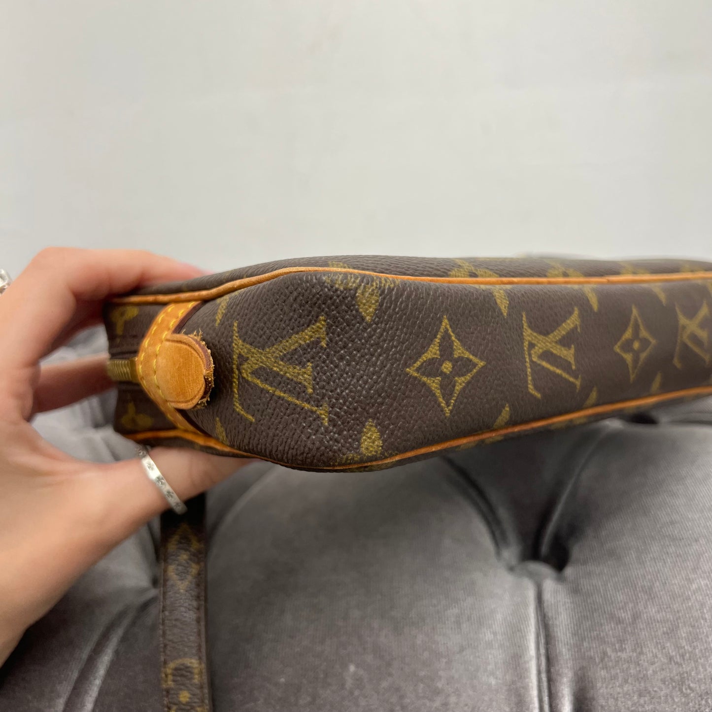 Louis Vuitton Pochette Marley Bandouliere