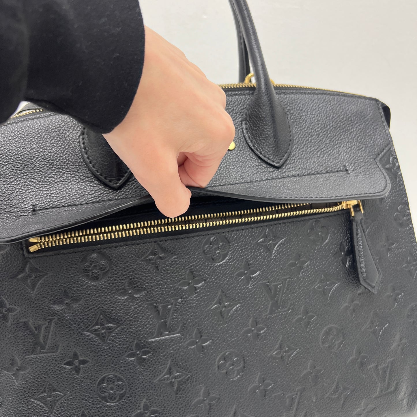 Louis Vuitton Pont Neuf MM Monogram Empreinte