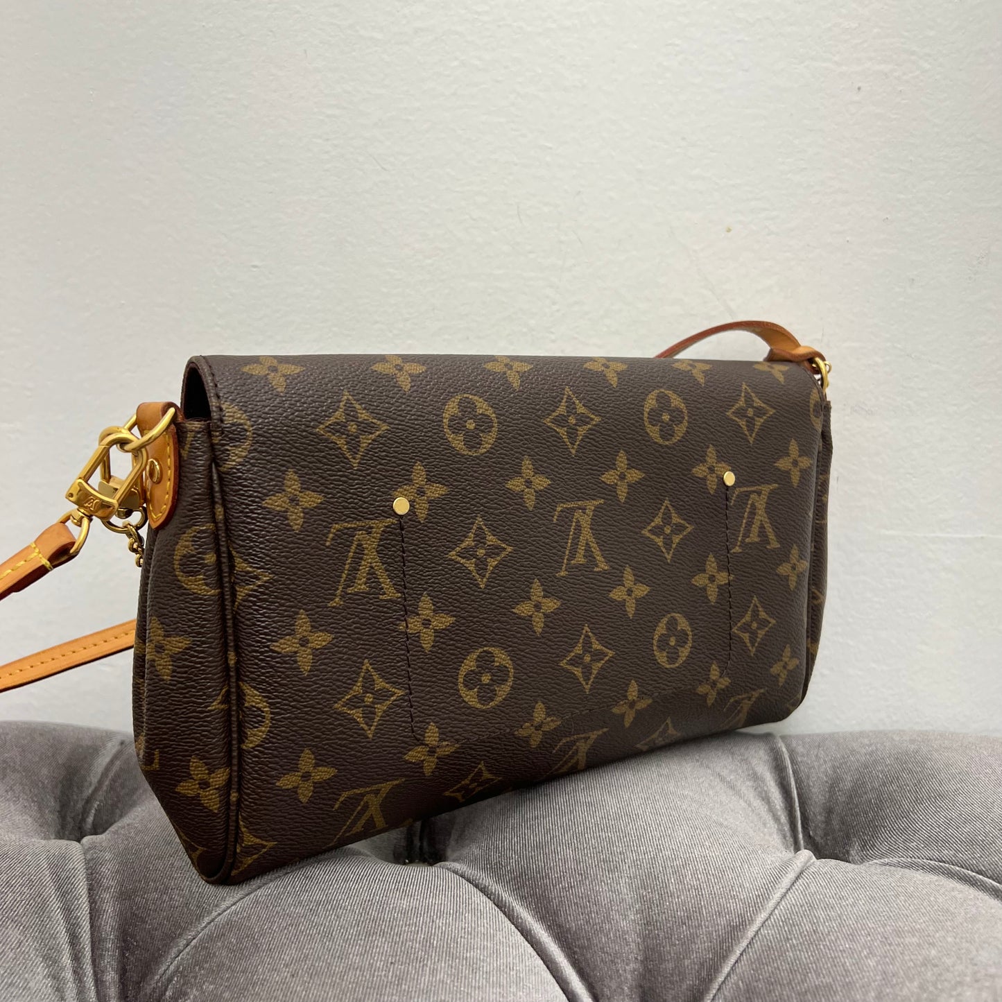 Louis Vuitton Monogram Favorite MM