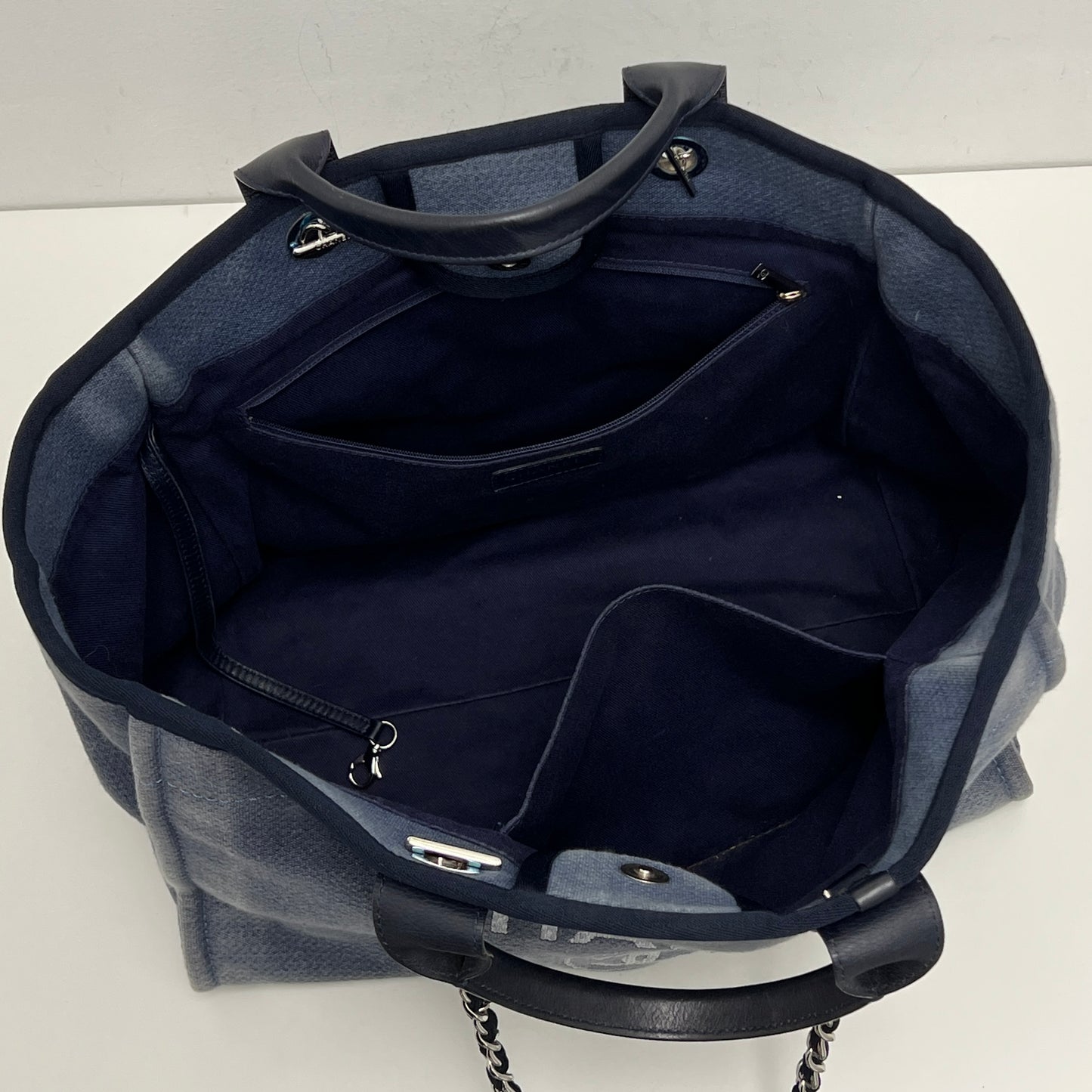 Chanel Deauville Tote Denim Medium hi