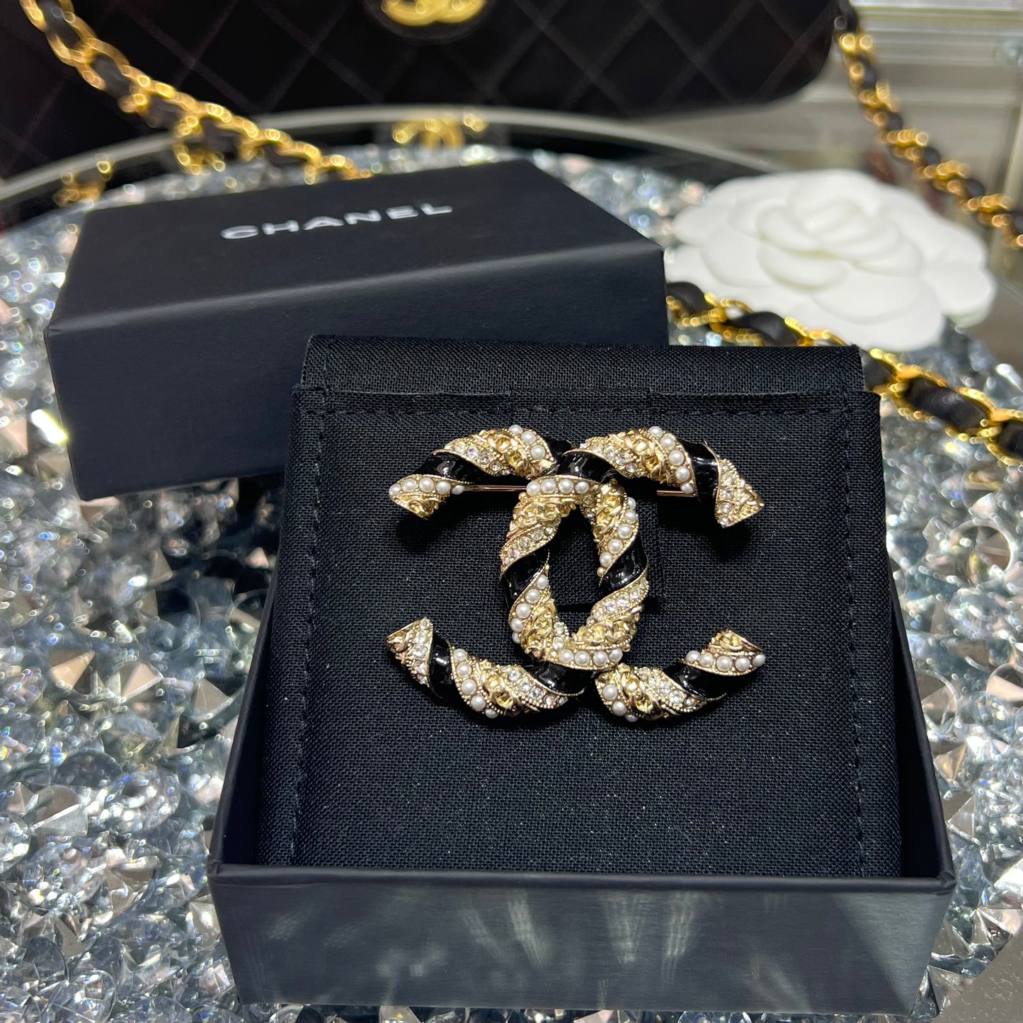 Chanel Pearl & Enamel Brooch Pin with Box, Cruise Collection 202