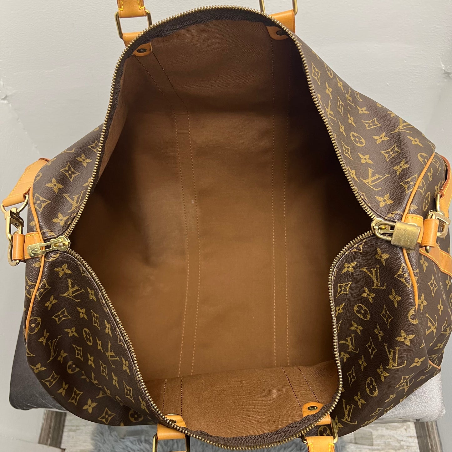 Louis Vuitton Keepall 55 Bandouliere Monogram Duffle Bag