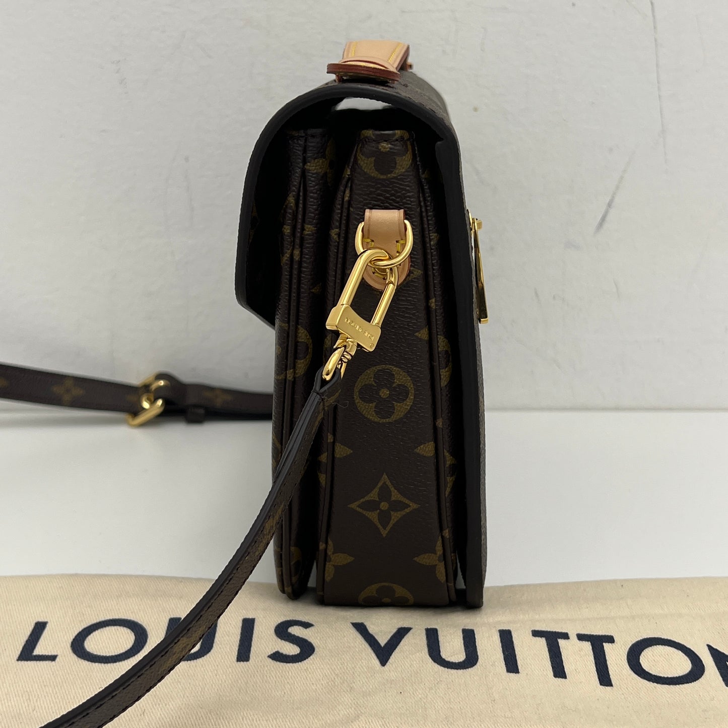 Louis Vuitton Pochette Métis Monogram