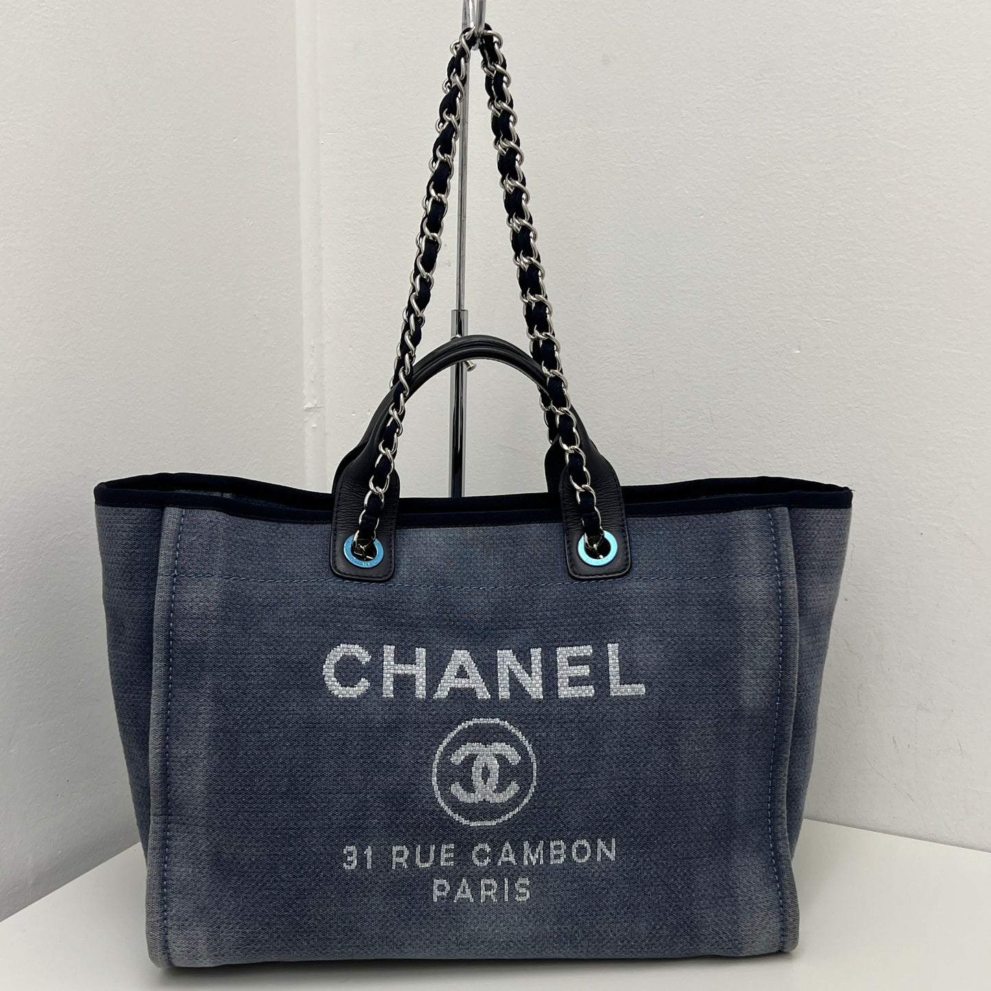 Chanel Deauville Tote Denim Medium hi