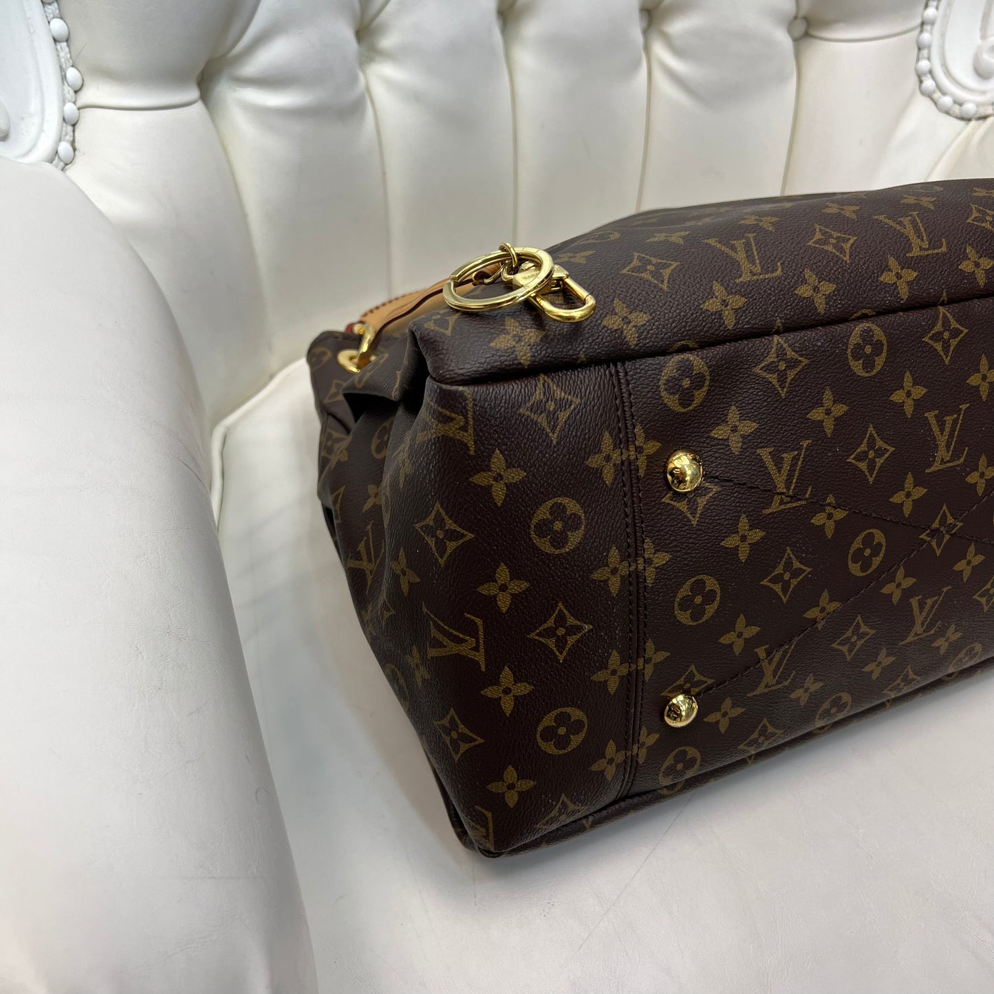 Louis Vuitton Artsy MM Monogram