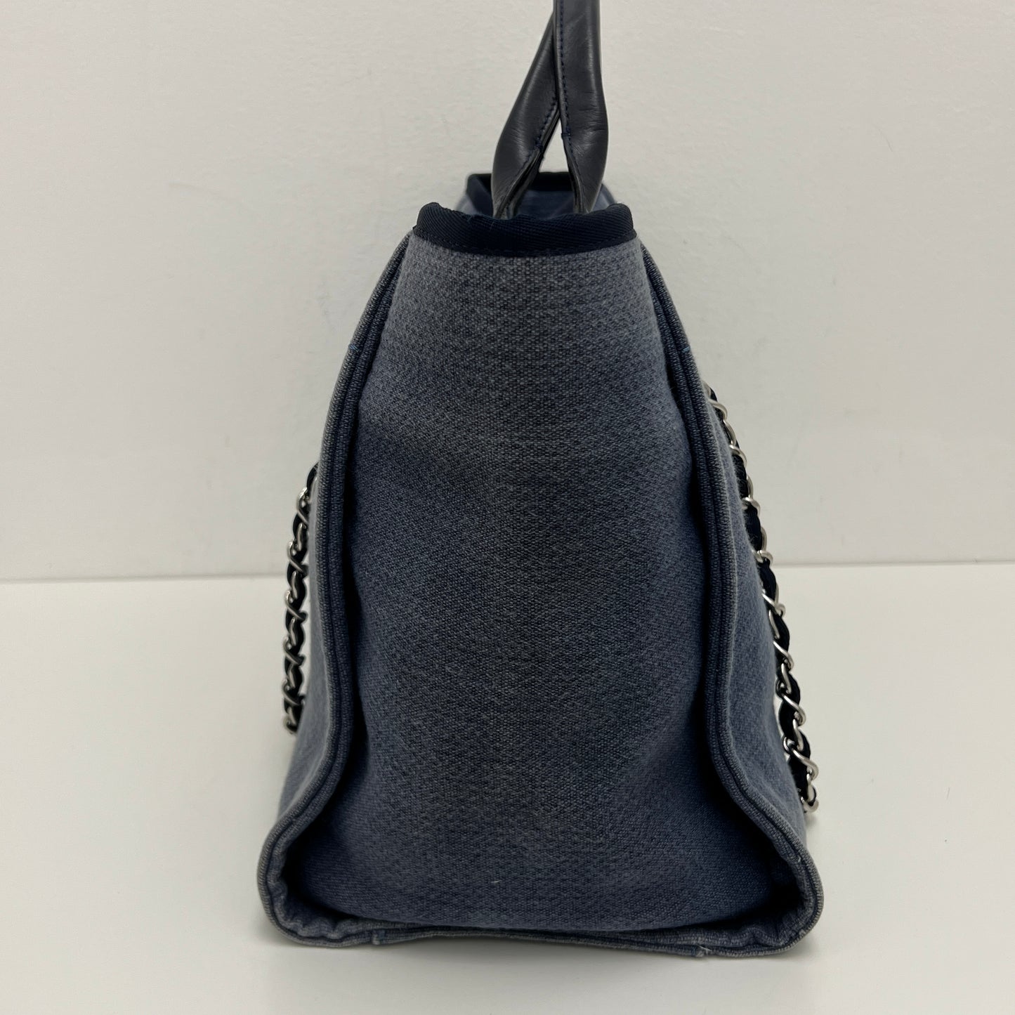 Chanel Deauville Tote Denim Medium hi