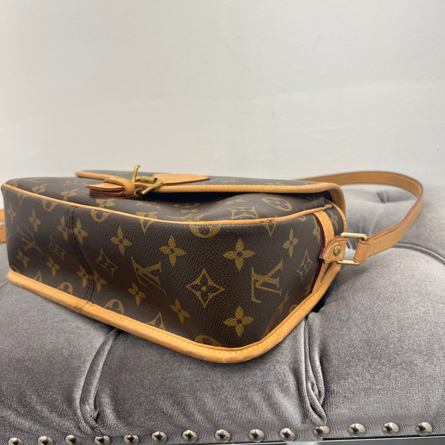 Louis Vuitton Solange Monogram