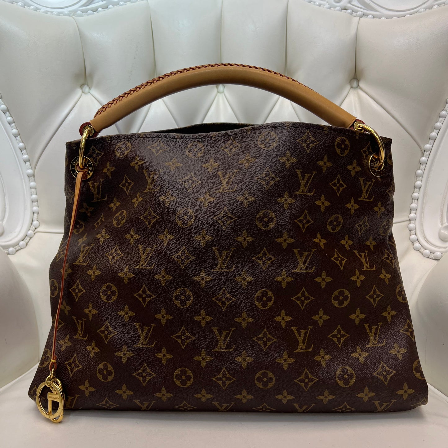 Louis Vuitton Artsy MM Monogram