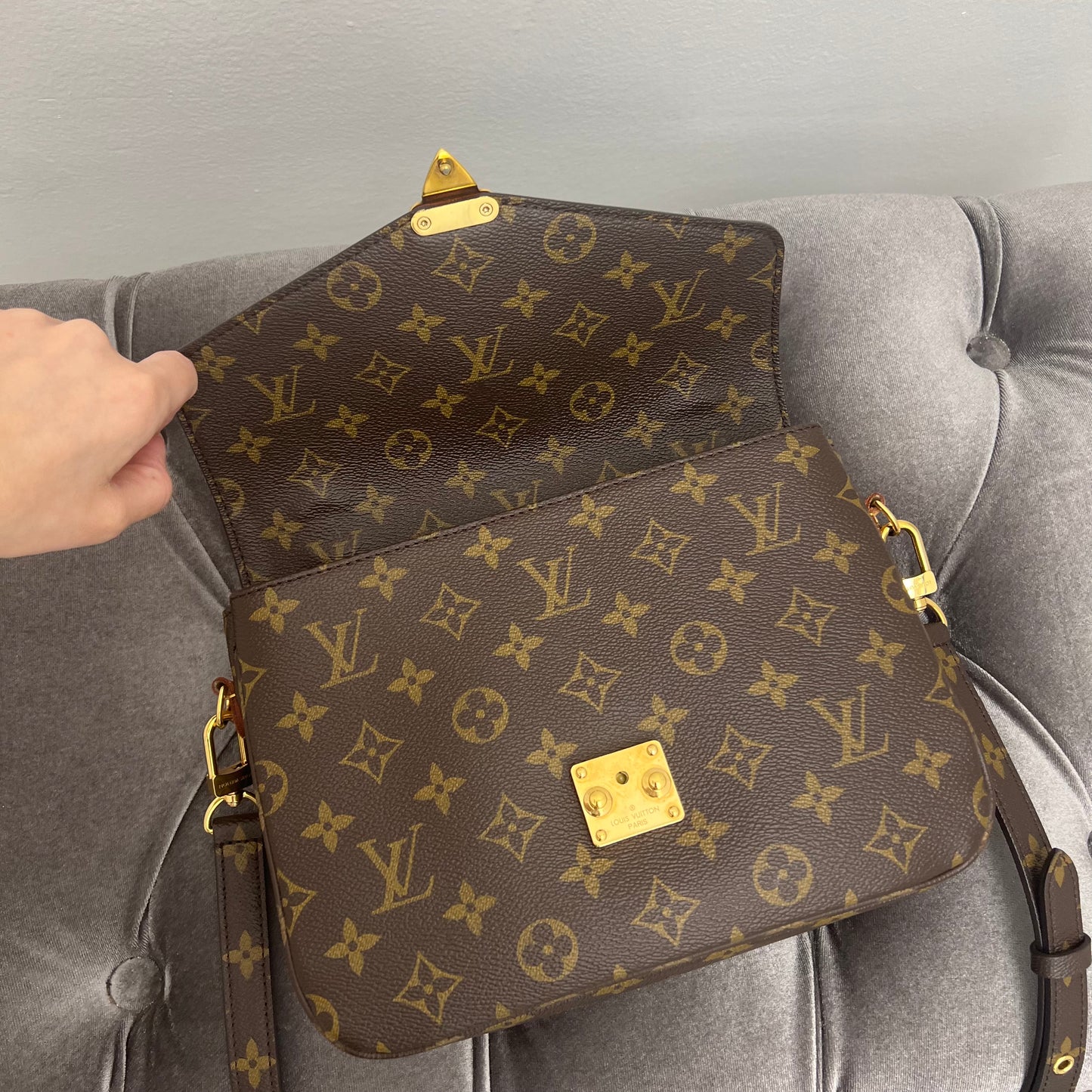 Louis Vuitton Pochette Métis Monogram