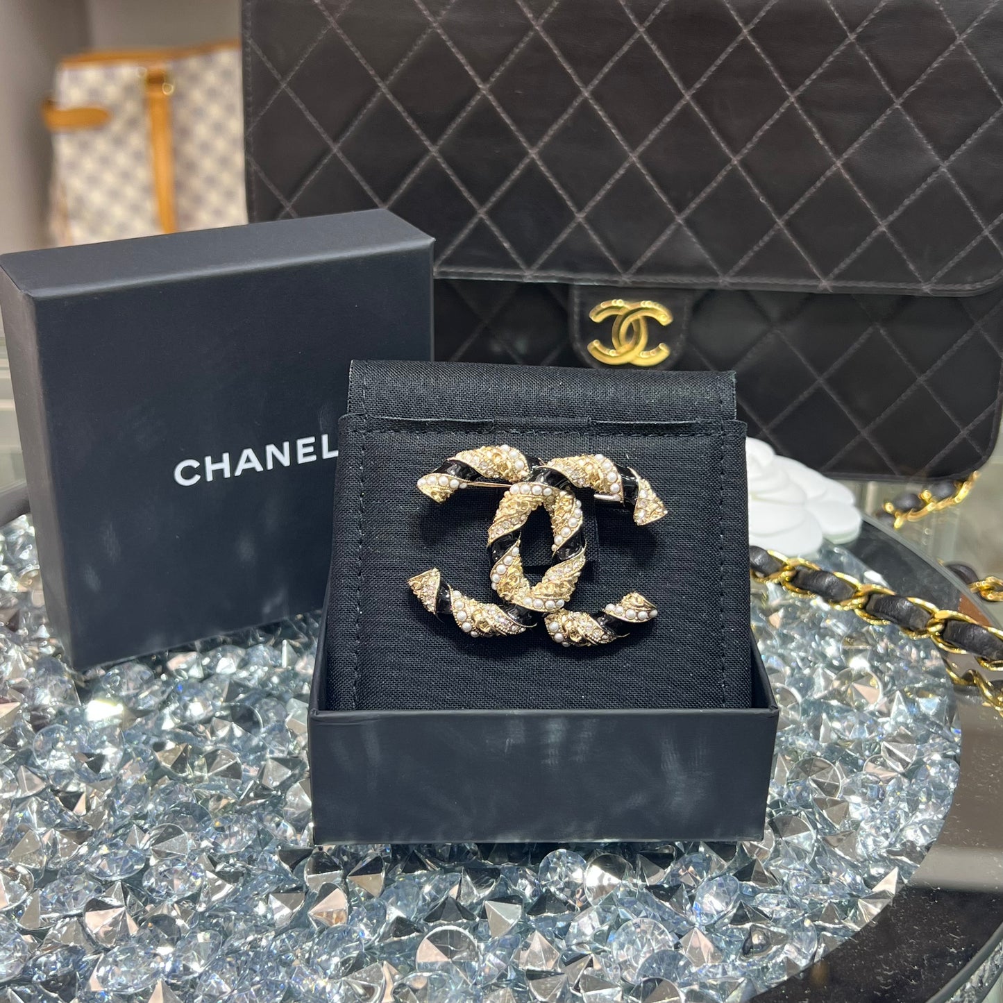 Chanel Pearl & Enamel Brooch Pin with Box, Cruise Collection 202