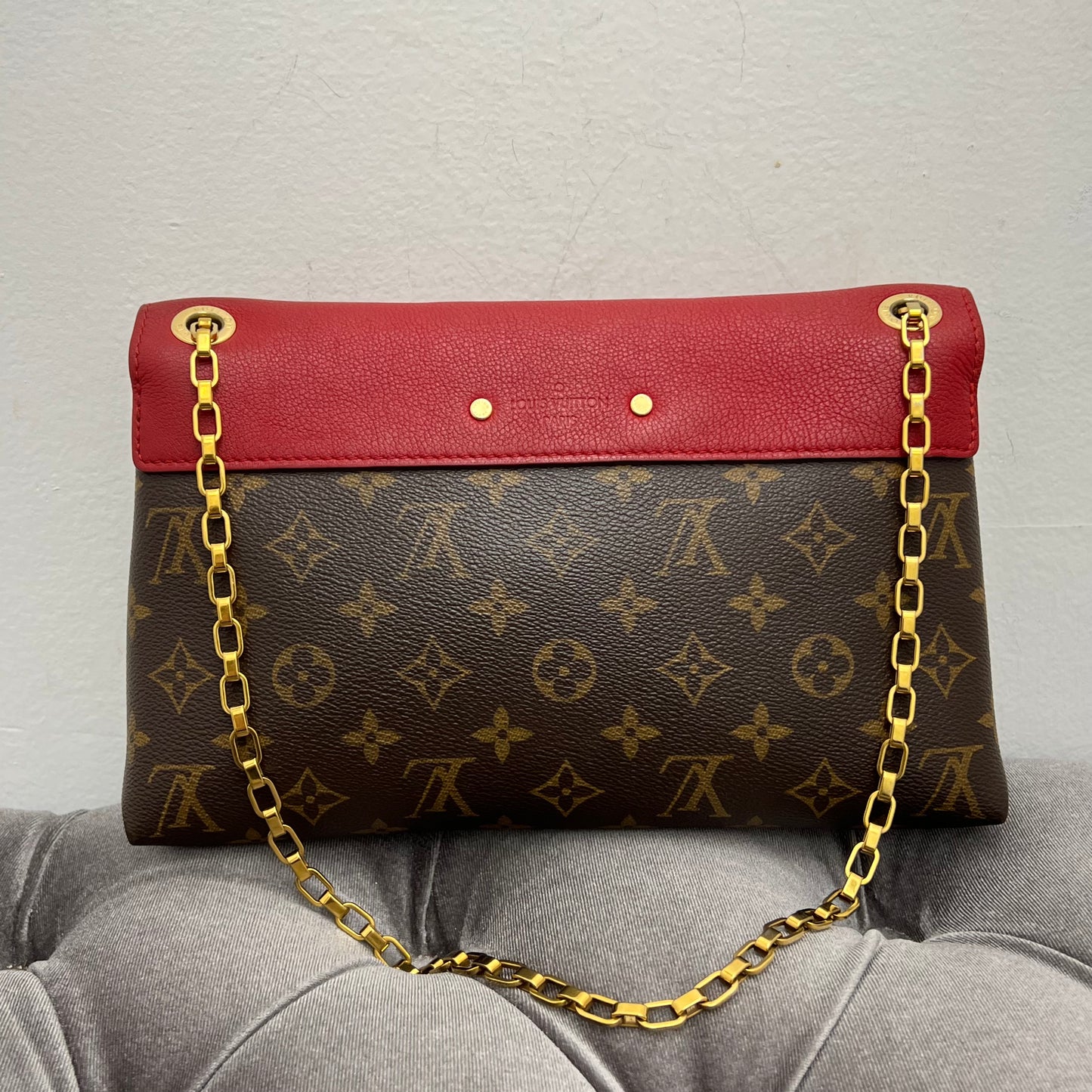 Louis Vuitton Pallas Chain Shoulder Bag Monogram Red