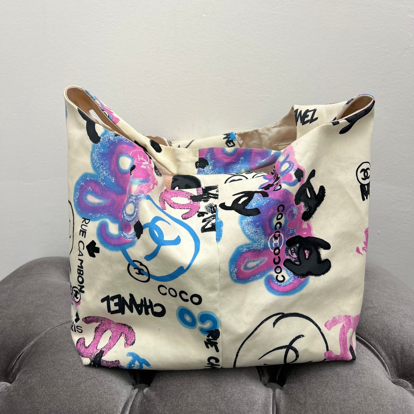 Chanel CC Graffiti Cruise 2007 Hobo