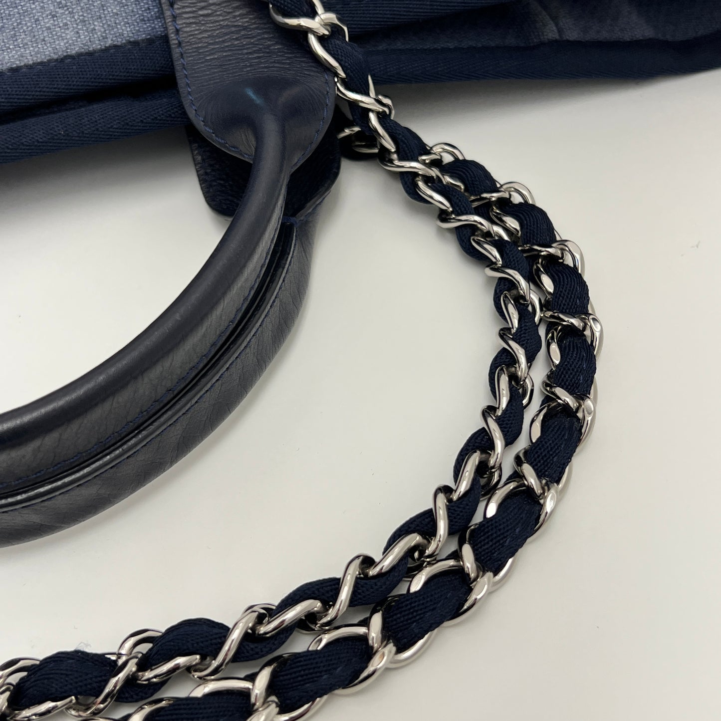 Chanel Deauville Tote Denim Medium hi