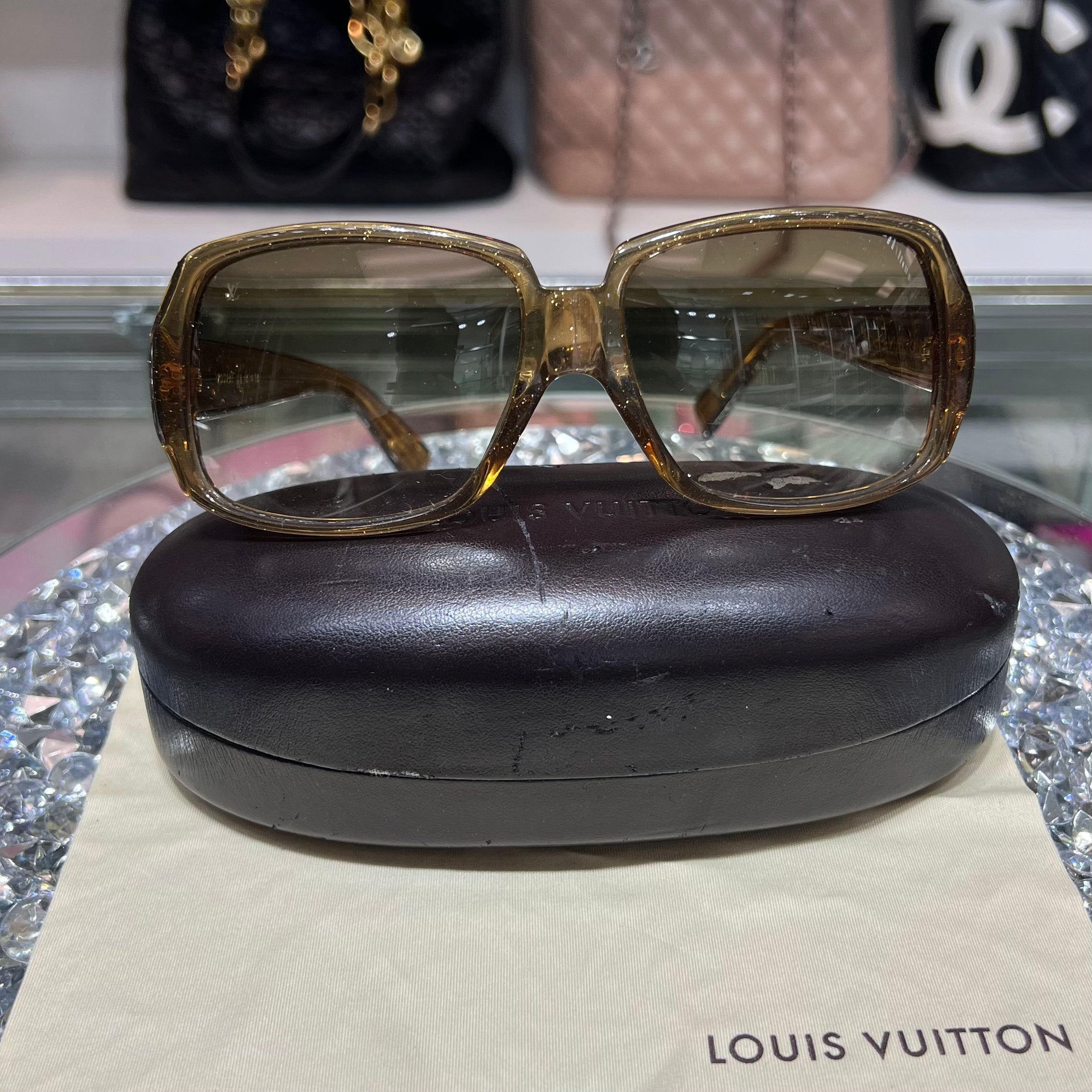 Louis Vuitton Obsession GM Sunglasses Glittery Honey J'Adore Wakefield