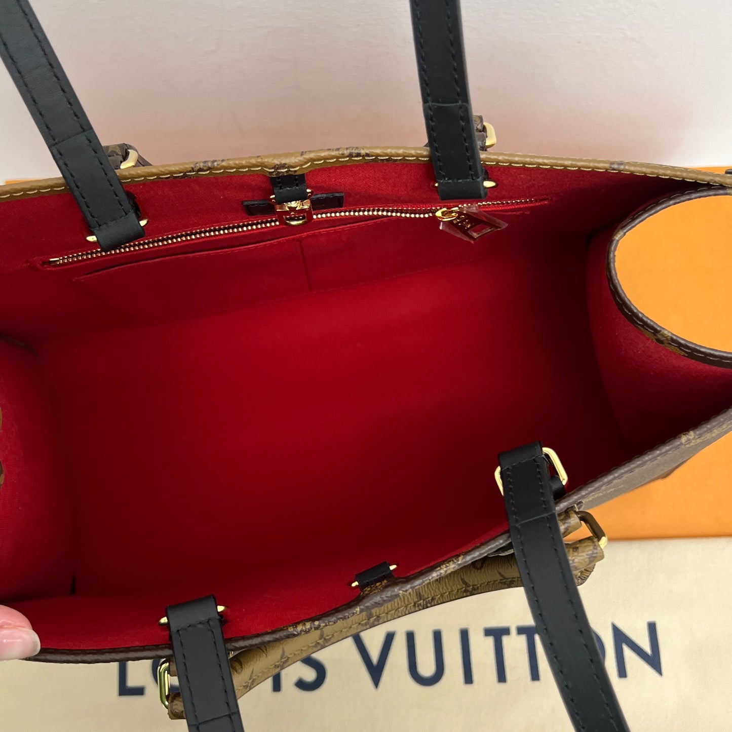 Louis Vuitton On the Go MM Monogram Reverse with Box & Dust Bag