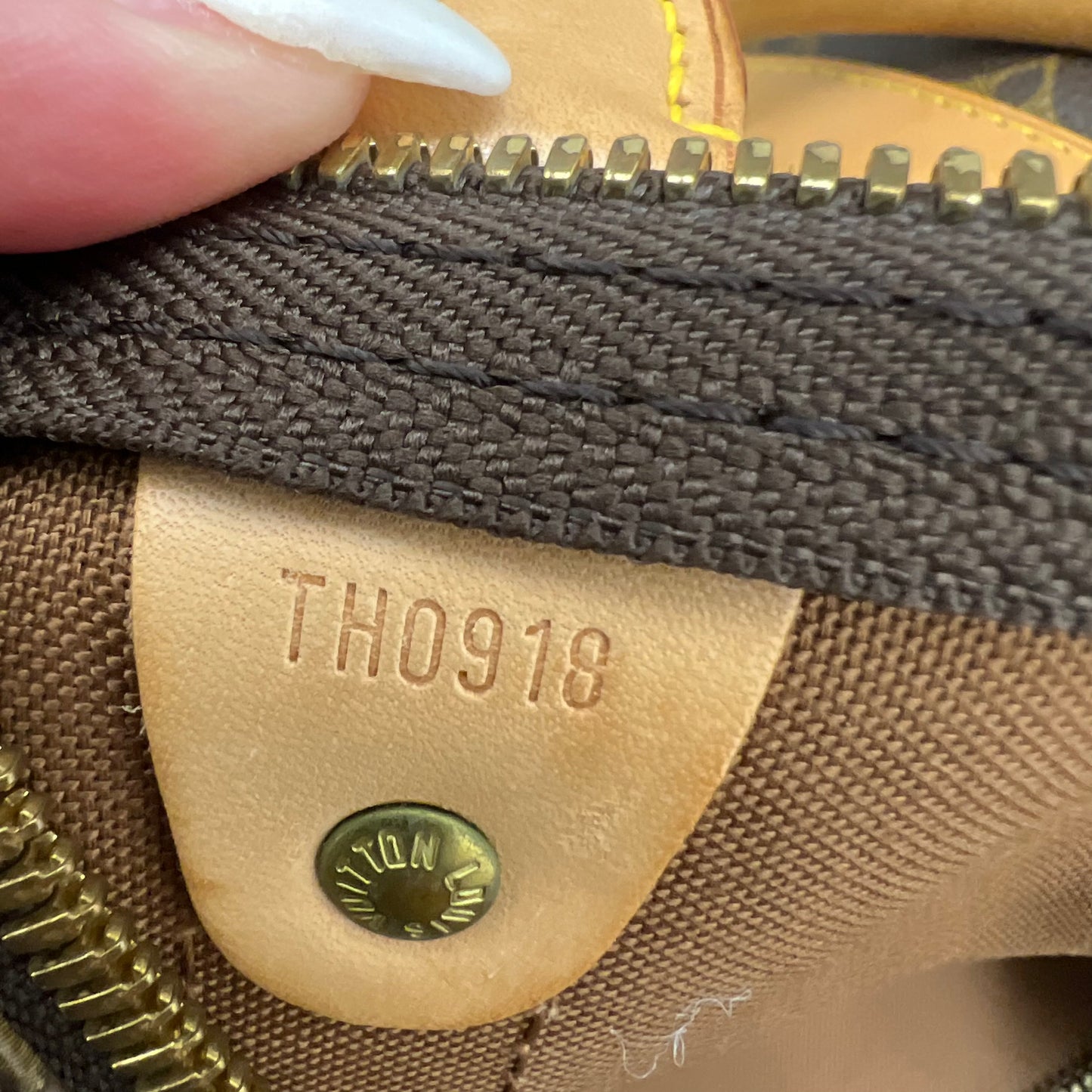 Louis Vuitton Monogram Keepall 50 Bandouliere Duffle Bag
