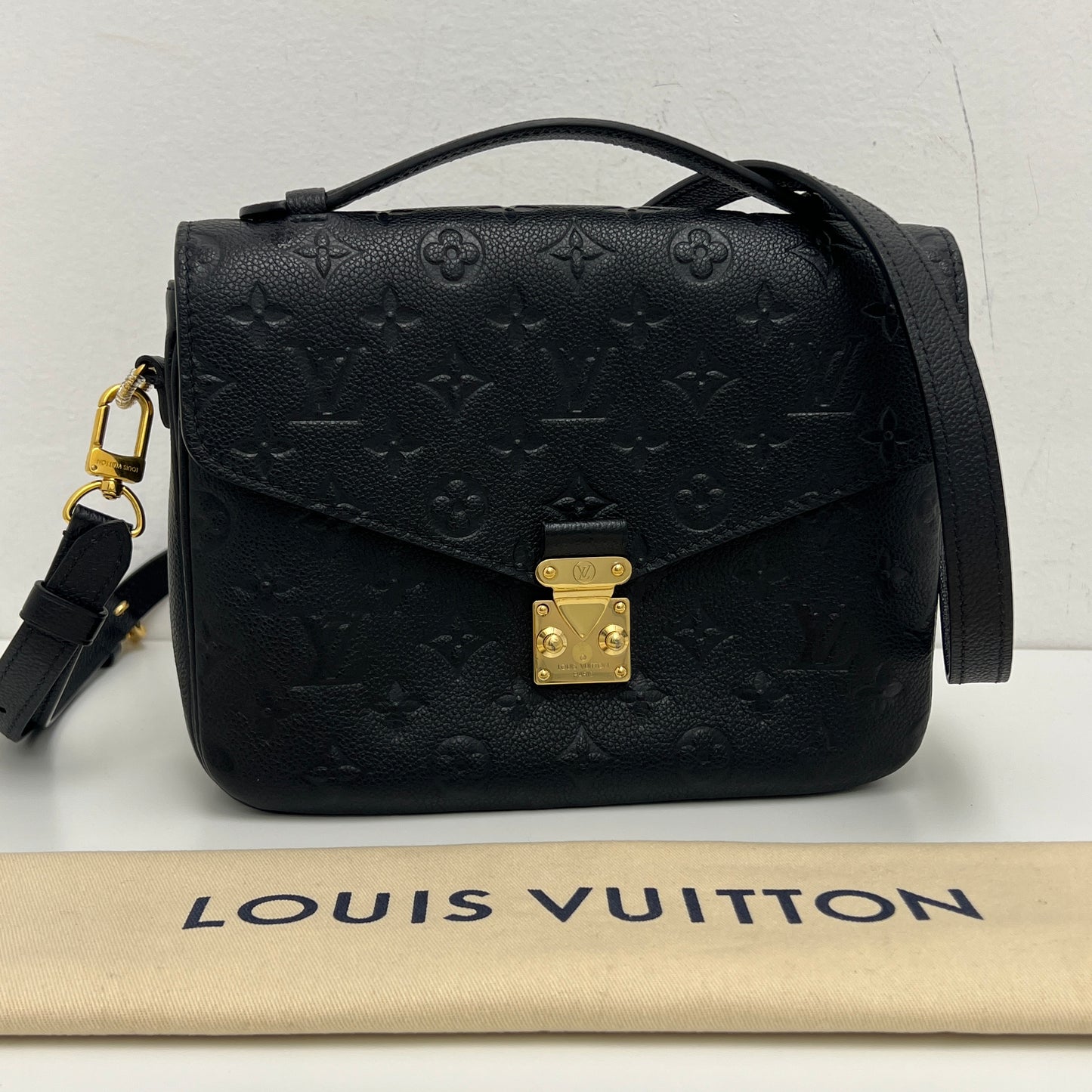 Louis Vuitton Pochette Métis Black Empreinte Leather