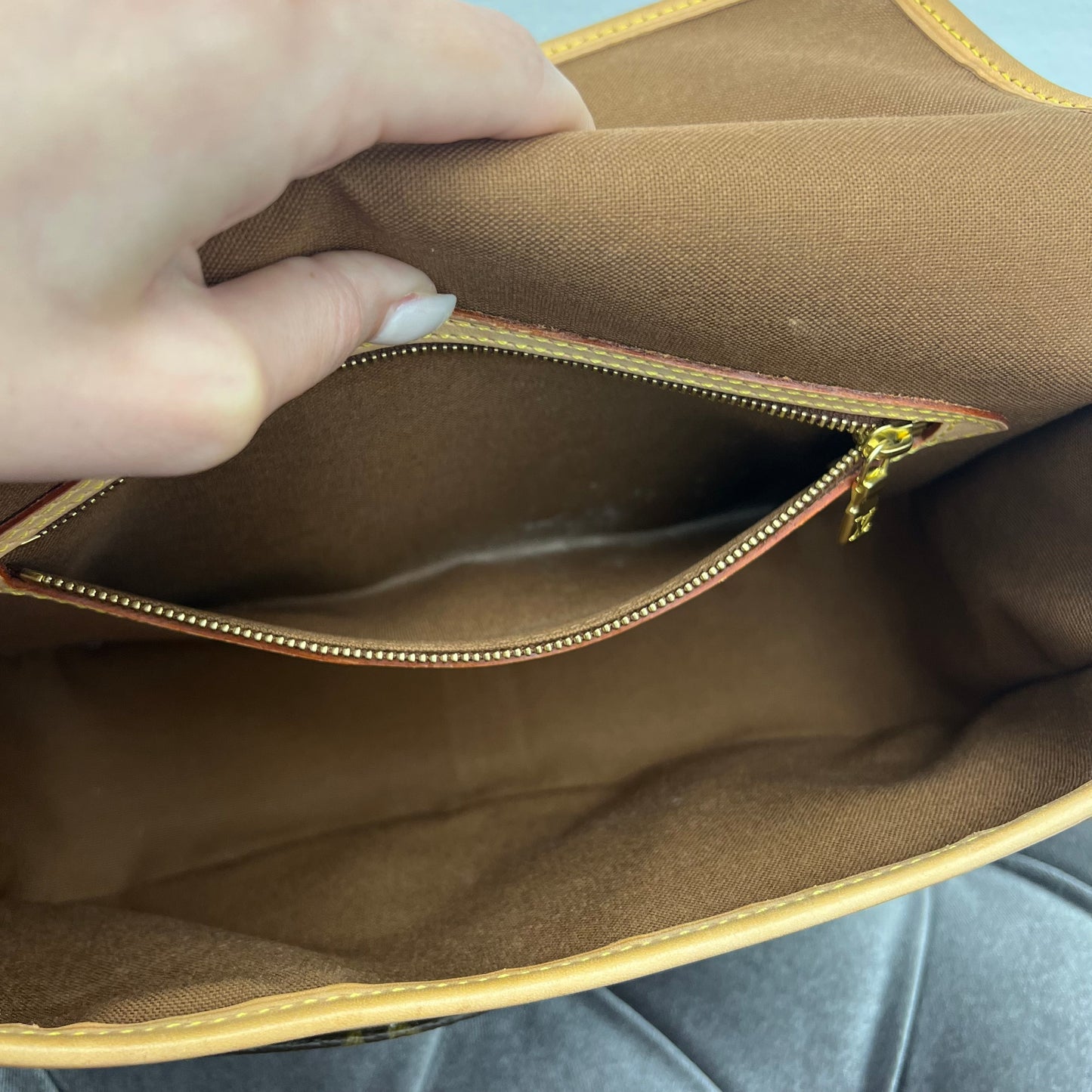 Louis Vuitton Solange Monogram