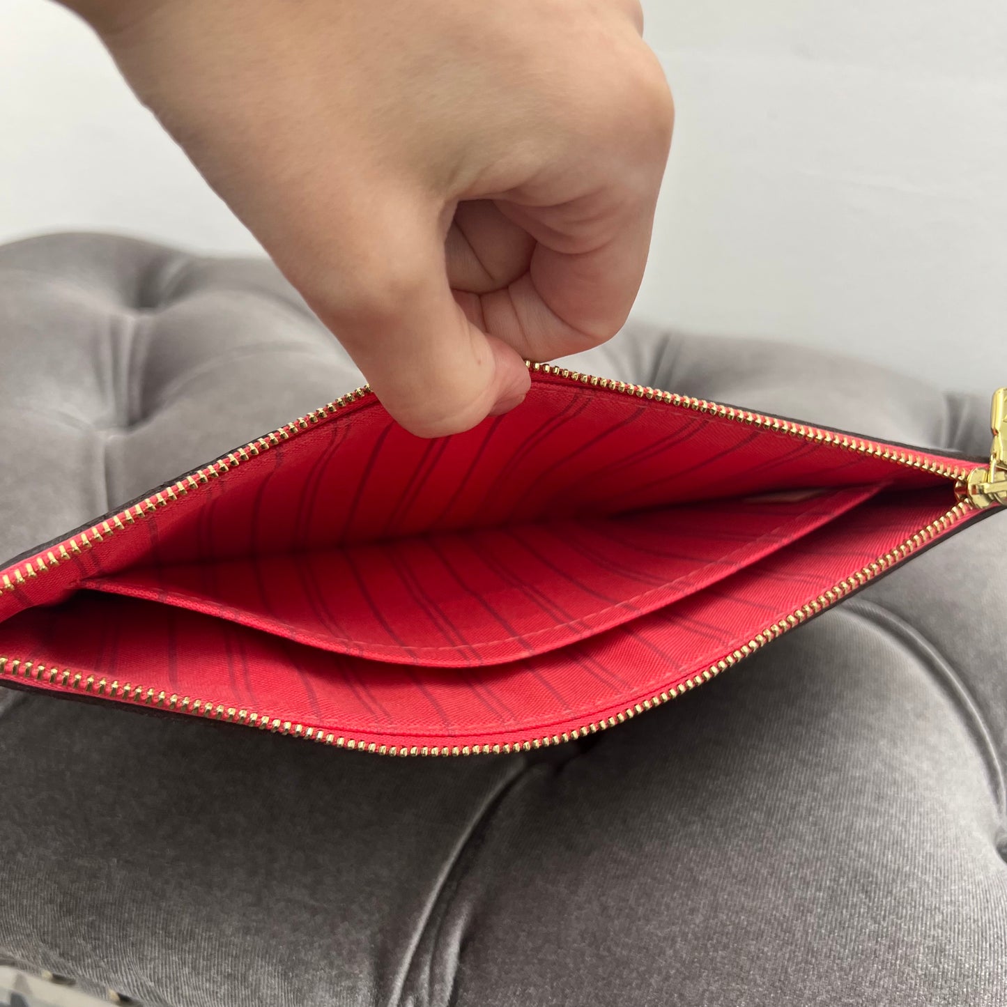 Louis Vuitton Neverfull Pouch Monogram, Pink
