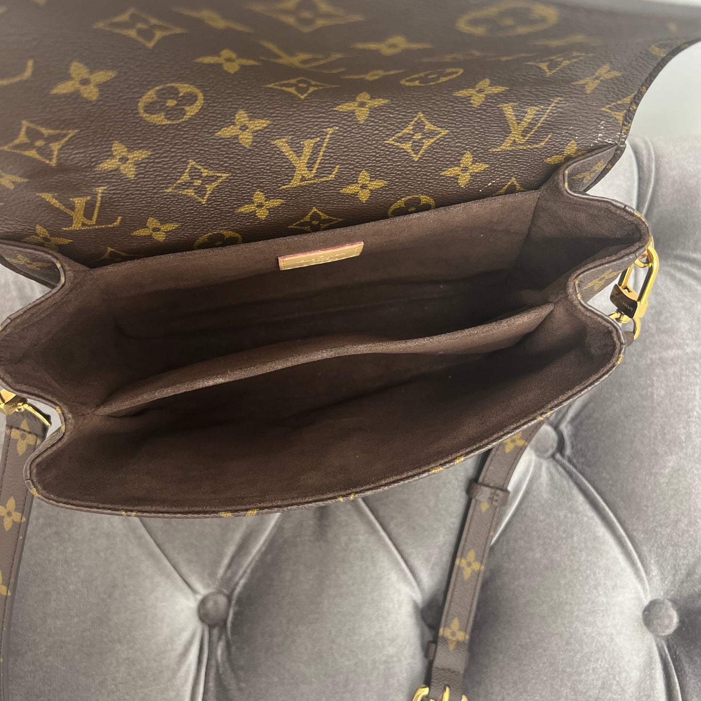 Louis Vuitton Pochette Métis Monogram
