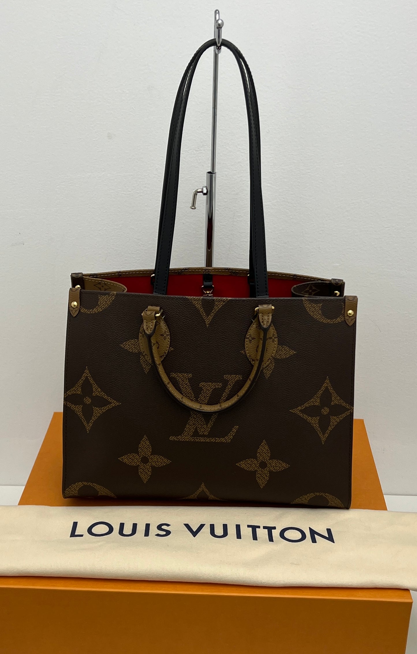 Louis Vuitton On the Go MM Monogram Reverse with Box & Dust Bag