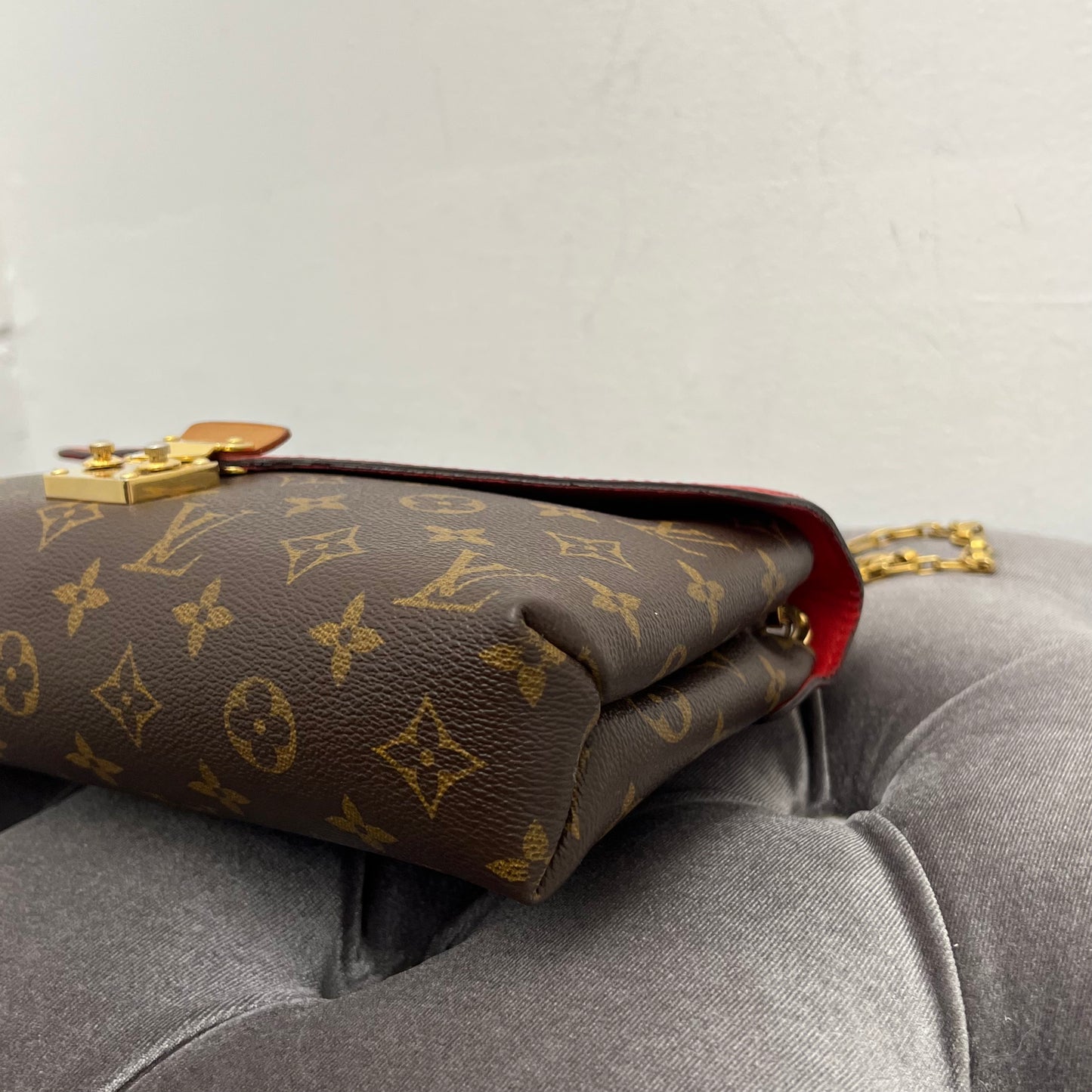 Louis Vuitton Pallas Chain Shoulder Bag Monogram Red