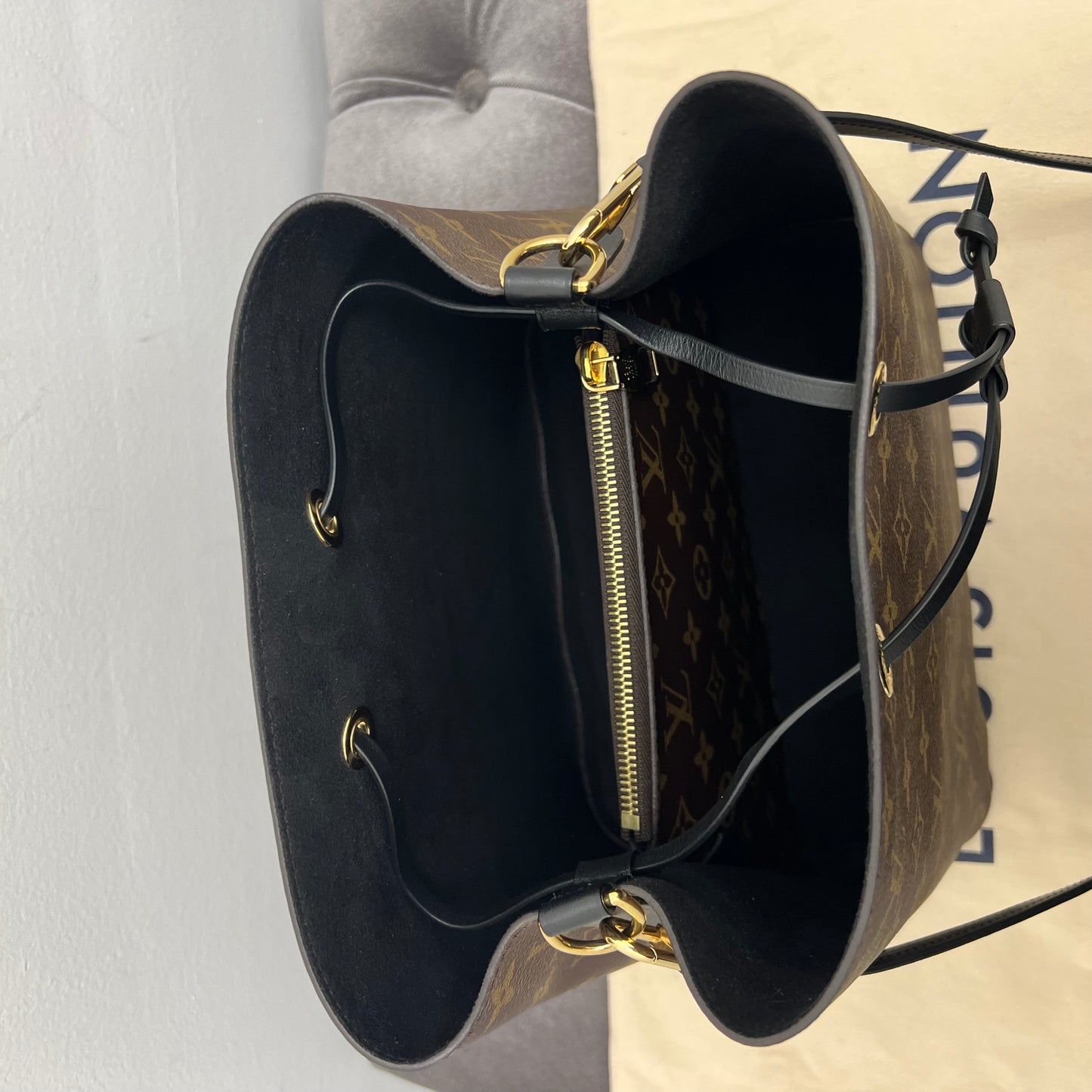 Louis Vuitton Monogram Neonoe MM, Monogram Black