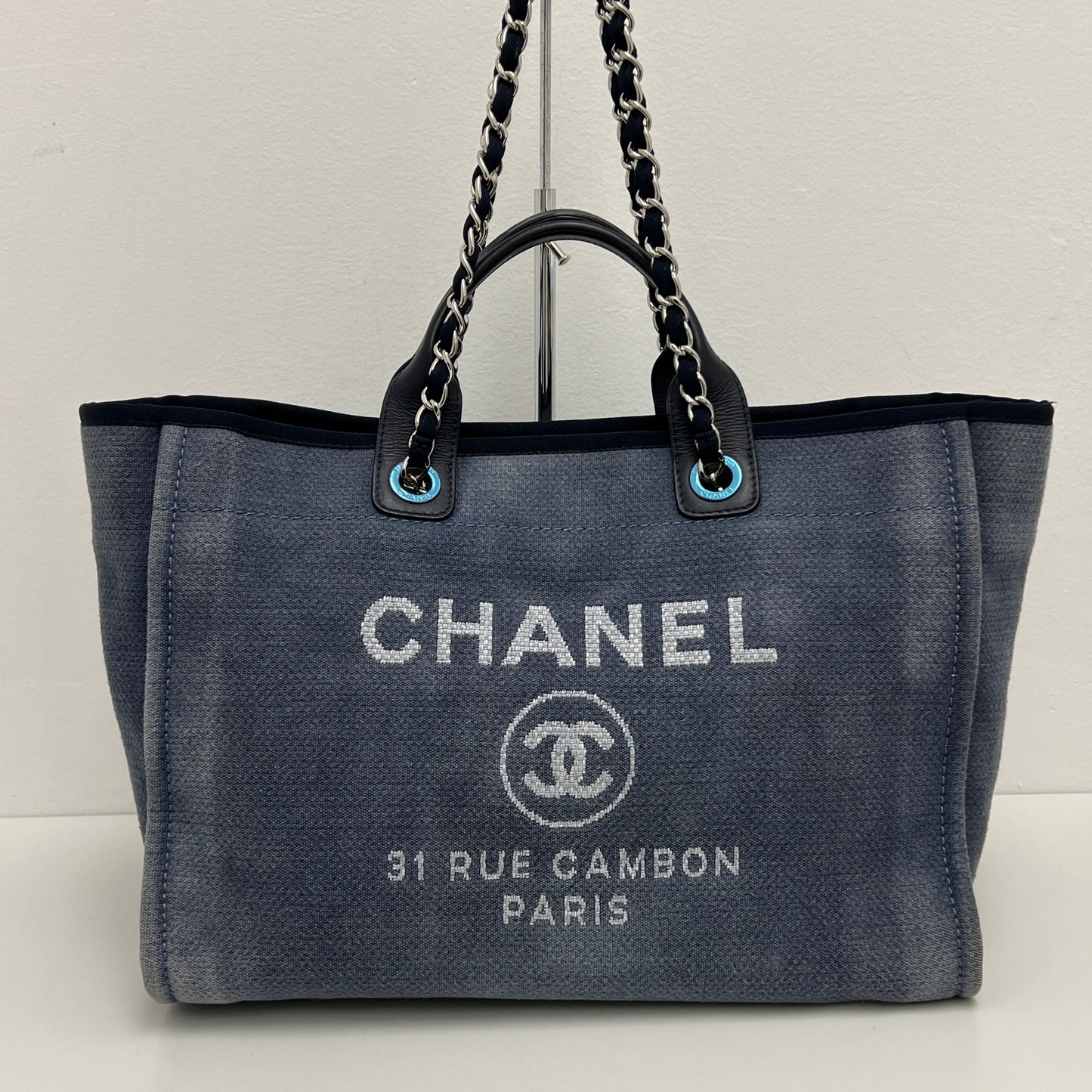 Chanel Deauville Tote Denim Medium hi