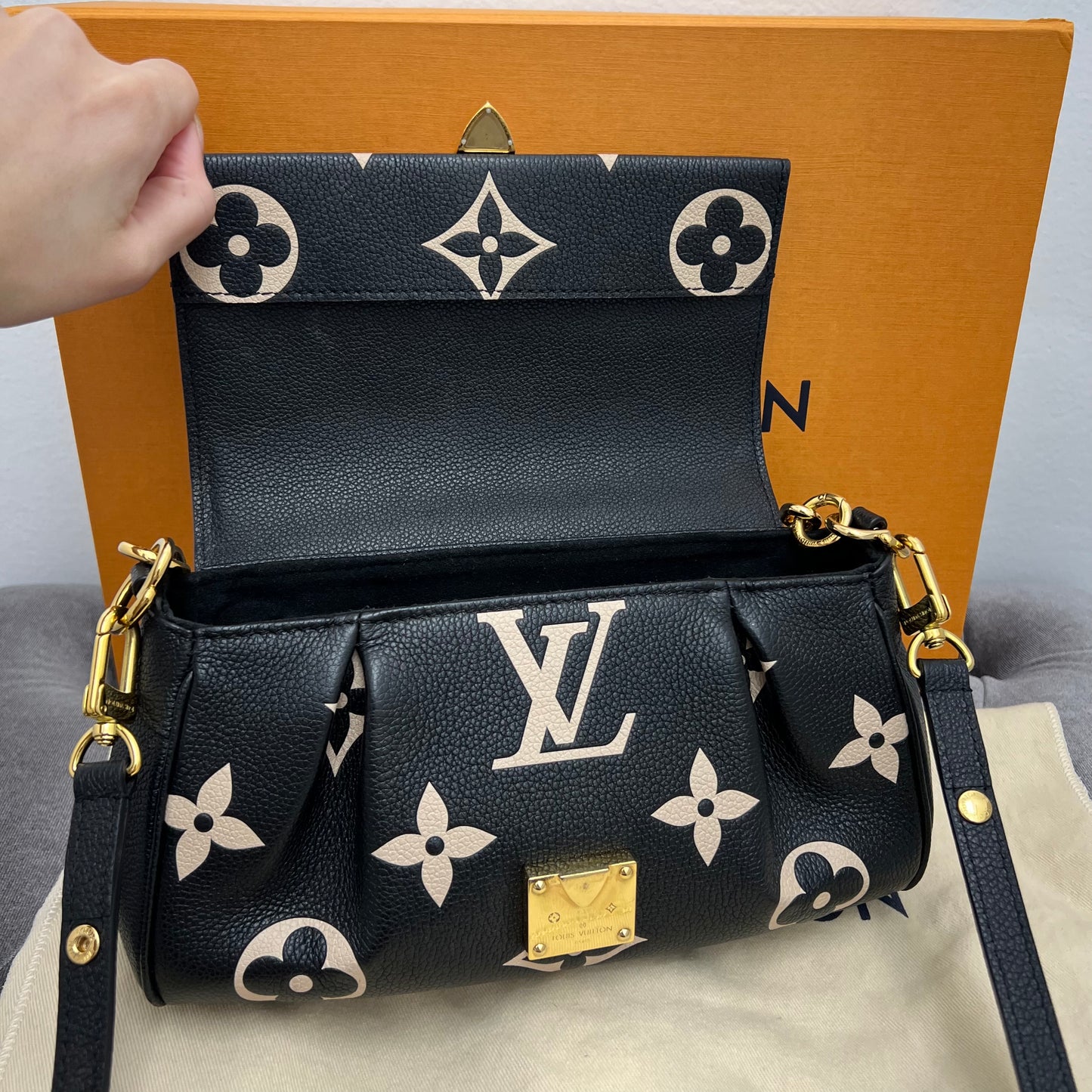 Louis Vuitton Favorite Monogram Empreinte Leather Black with Box & Dust Bag