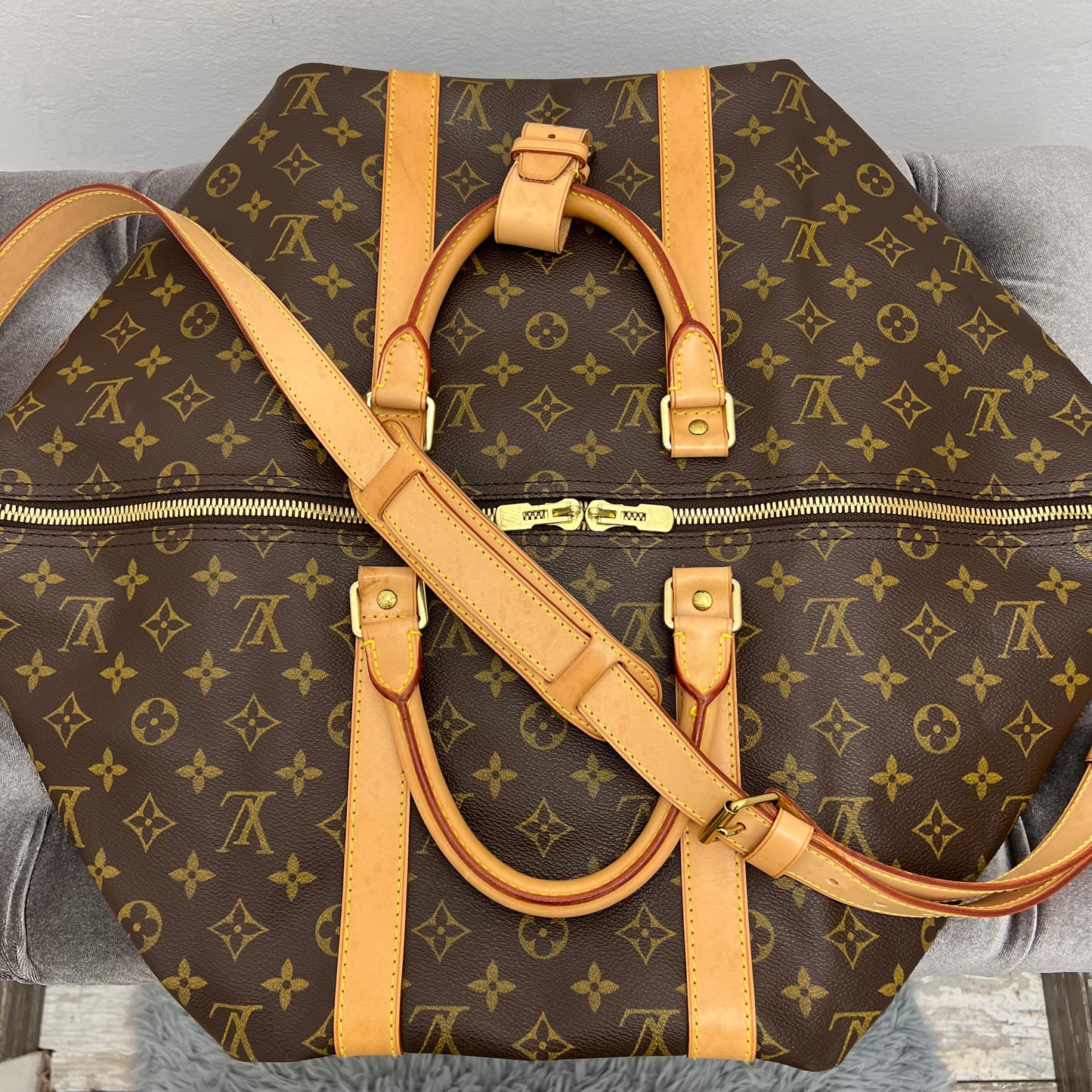 Louis Vuitton Monogram Keepall 50 Bandouliere Duffle Bag