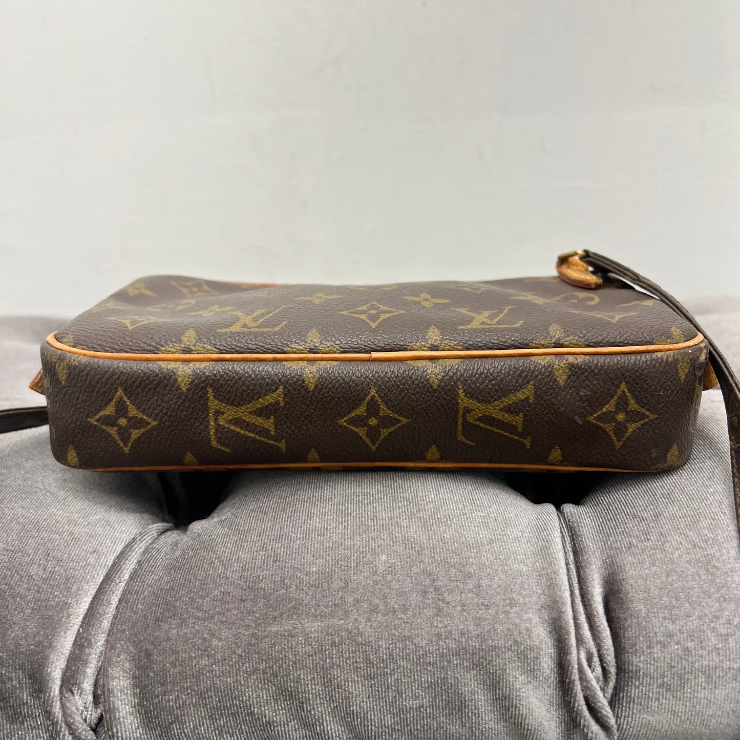 Louis Vuitton Pochette Marley Bandouliere