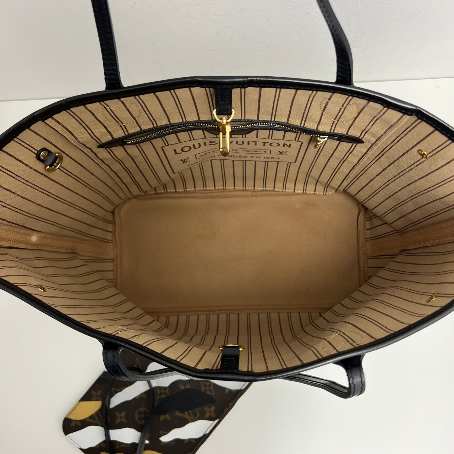 Louis Vuitton x League of Legends Limited Edition Neverfull MM with Pouch