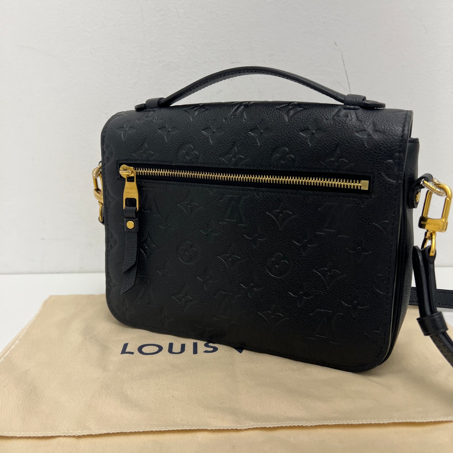 Louis Vuitton Pochette Métis Black Empreinte Leather