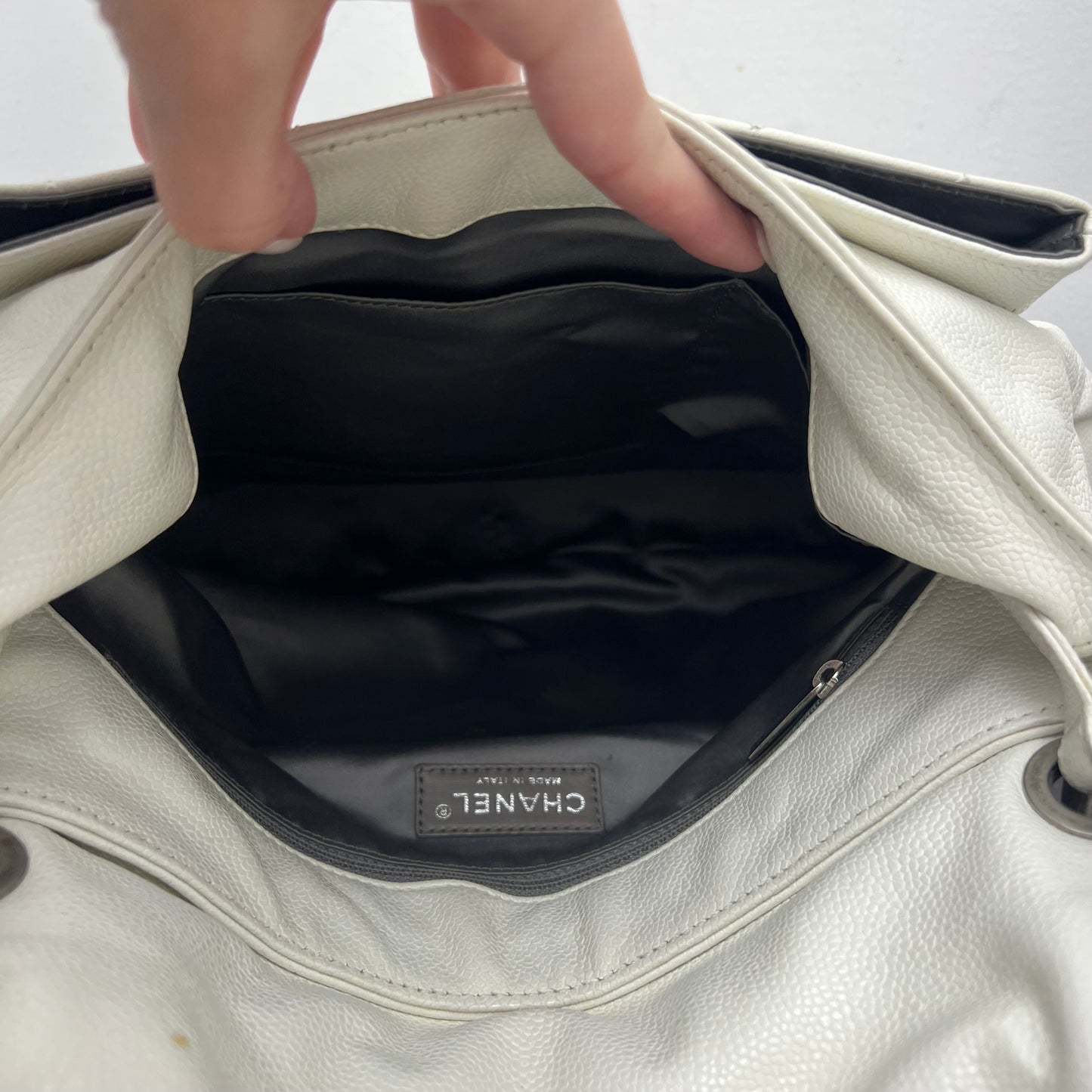 Chanel Coco Rider Hobo Glazed Caviar