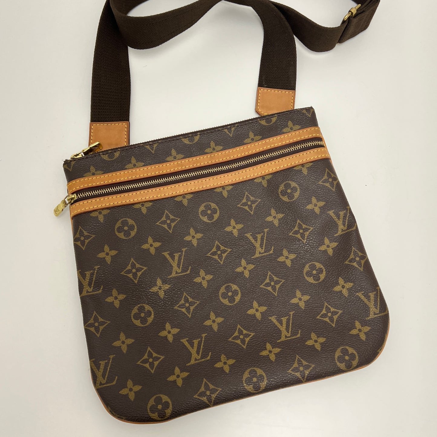 Louis Vuitton Bosphore Pochette Crossbody, Monogram