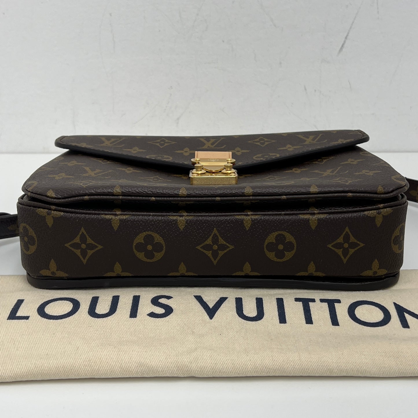 Louis Vuitton Pochette Métis Monogram