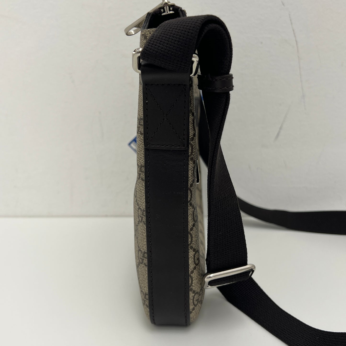 Gucci GG Supreme Canvas Messenger Crossbody Bag