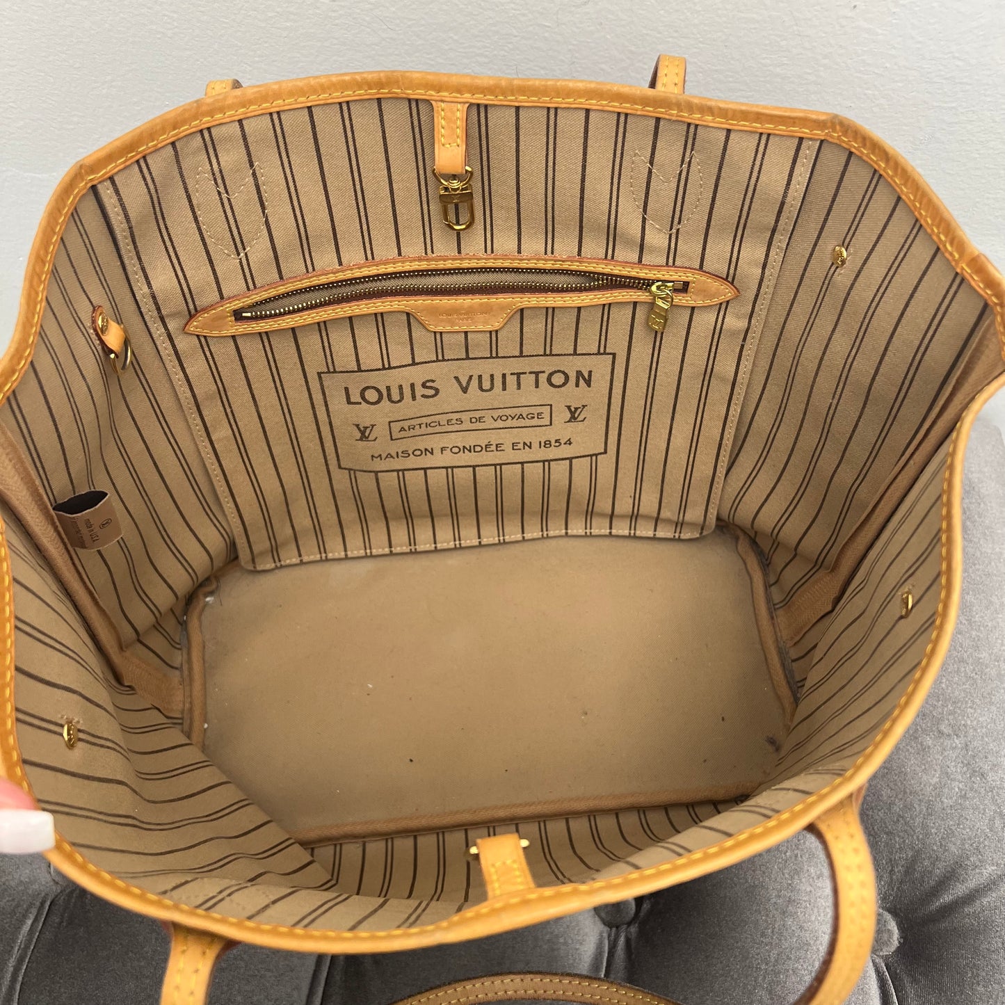 Louis Vuitton Neverfull MM Monogram