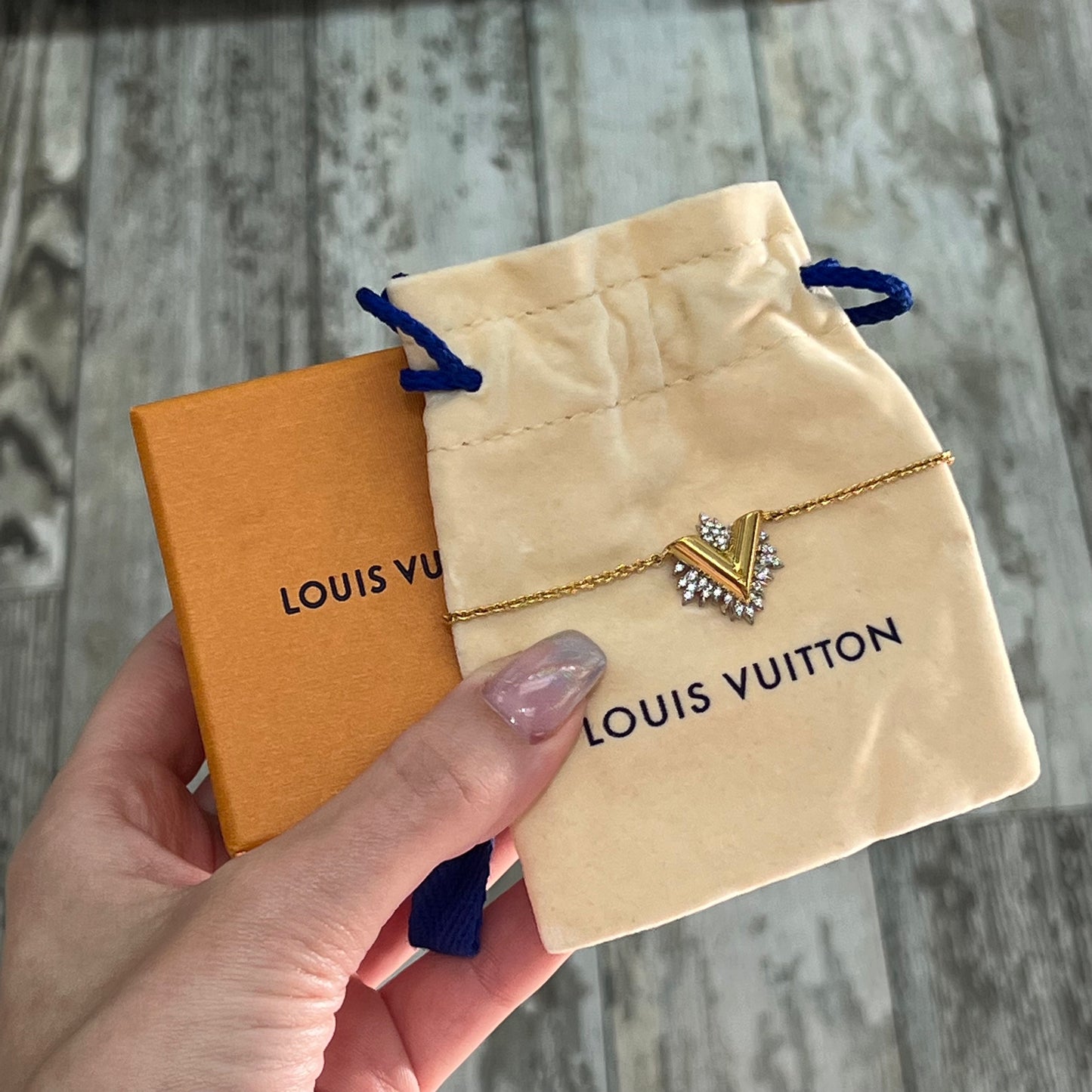 Louis Vuitton Glory V Bracelet with Box & Dustbag